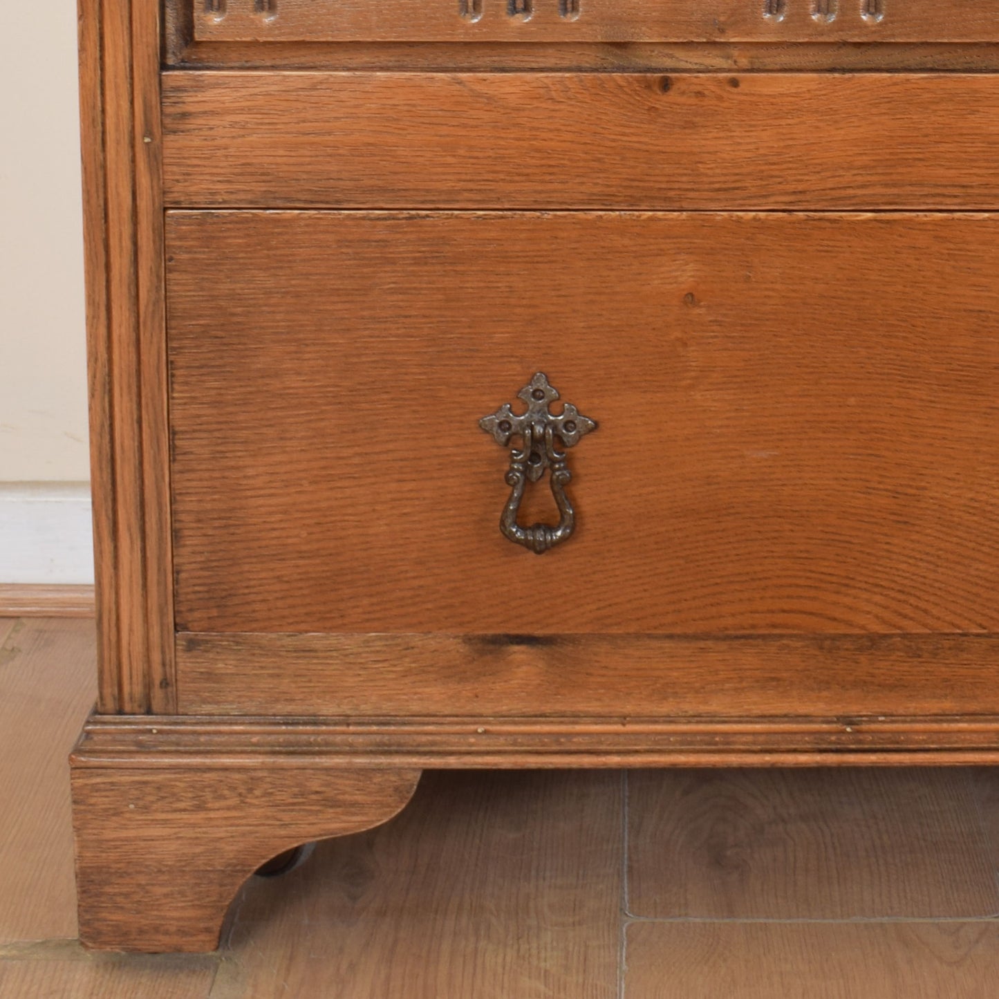 Oak Mule Chest