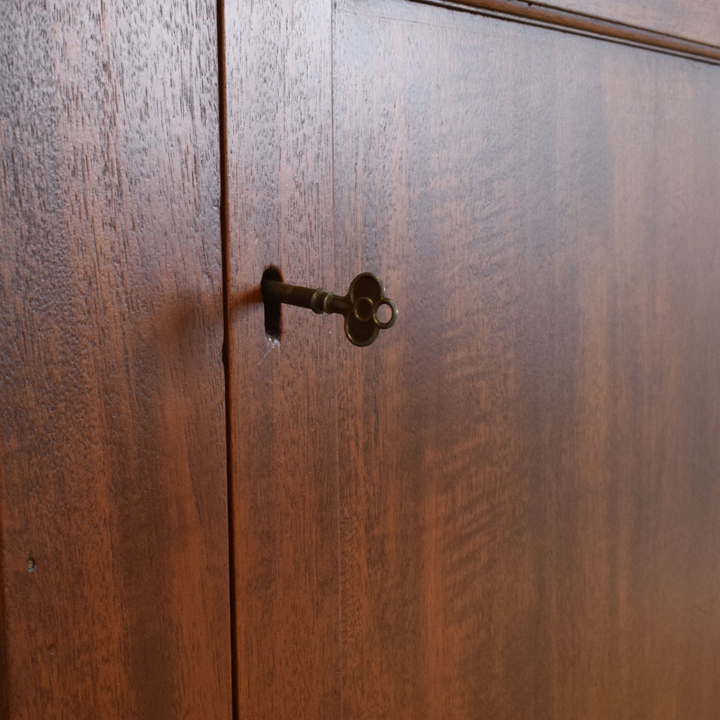 Mahogany Single Wardrobe