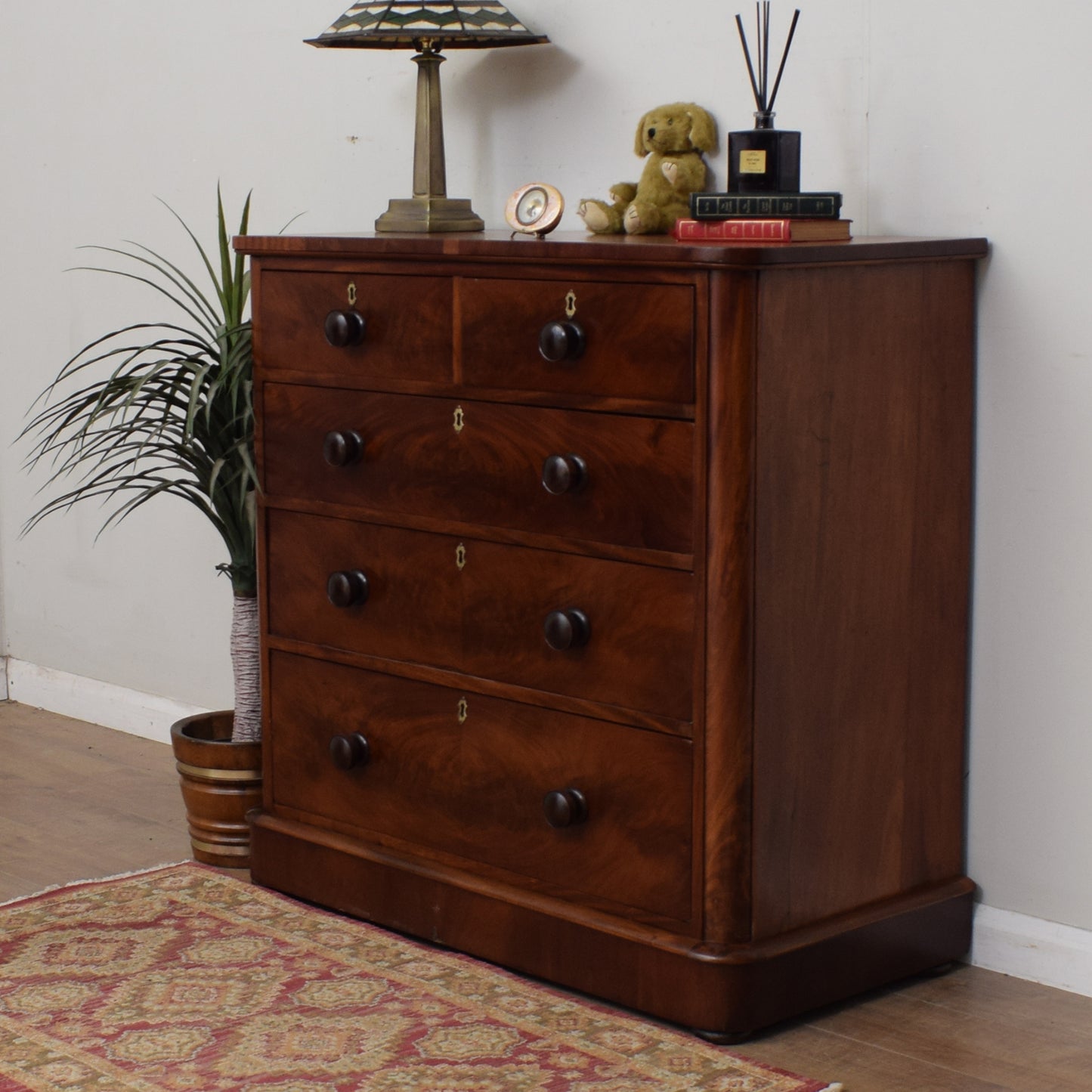 Antique Victorian Chest Of Drawers