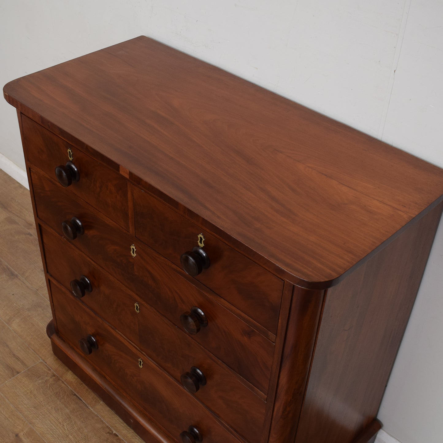 Antique Victorian Chest Of Drawers