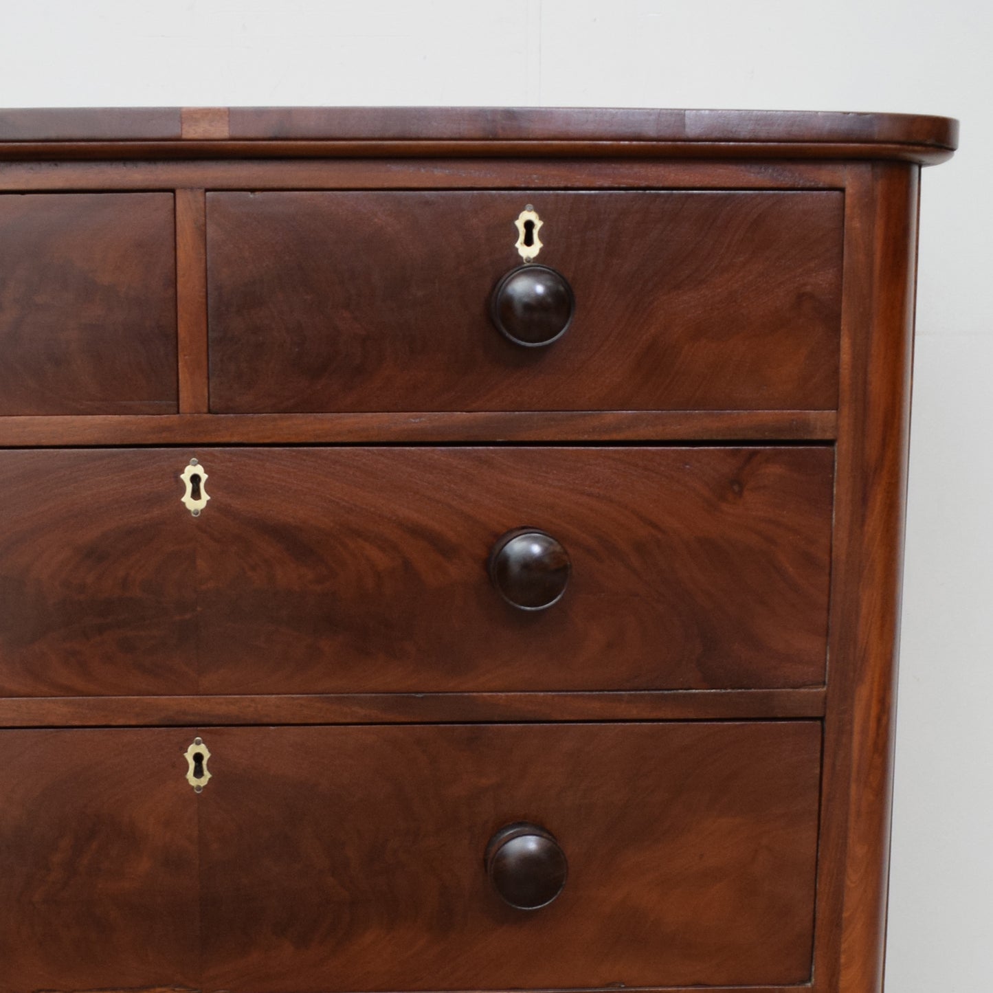 Antique Victorian Chest Of Drawers