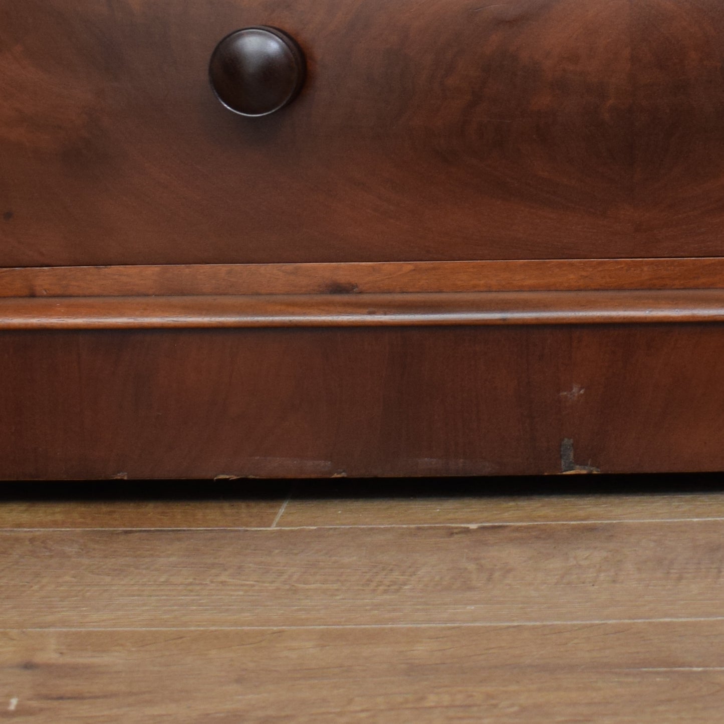 Antique Victorian Chest Of Drawers