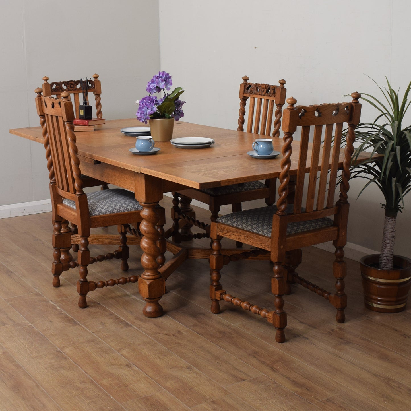 Barley-Twist Draw Leaf Table & 4 Chairs