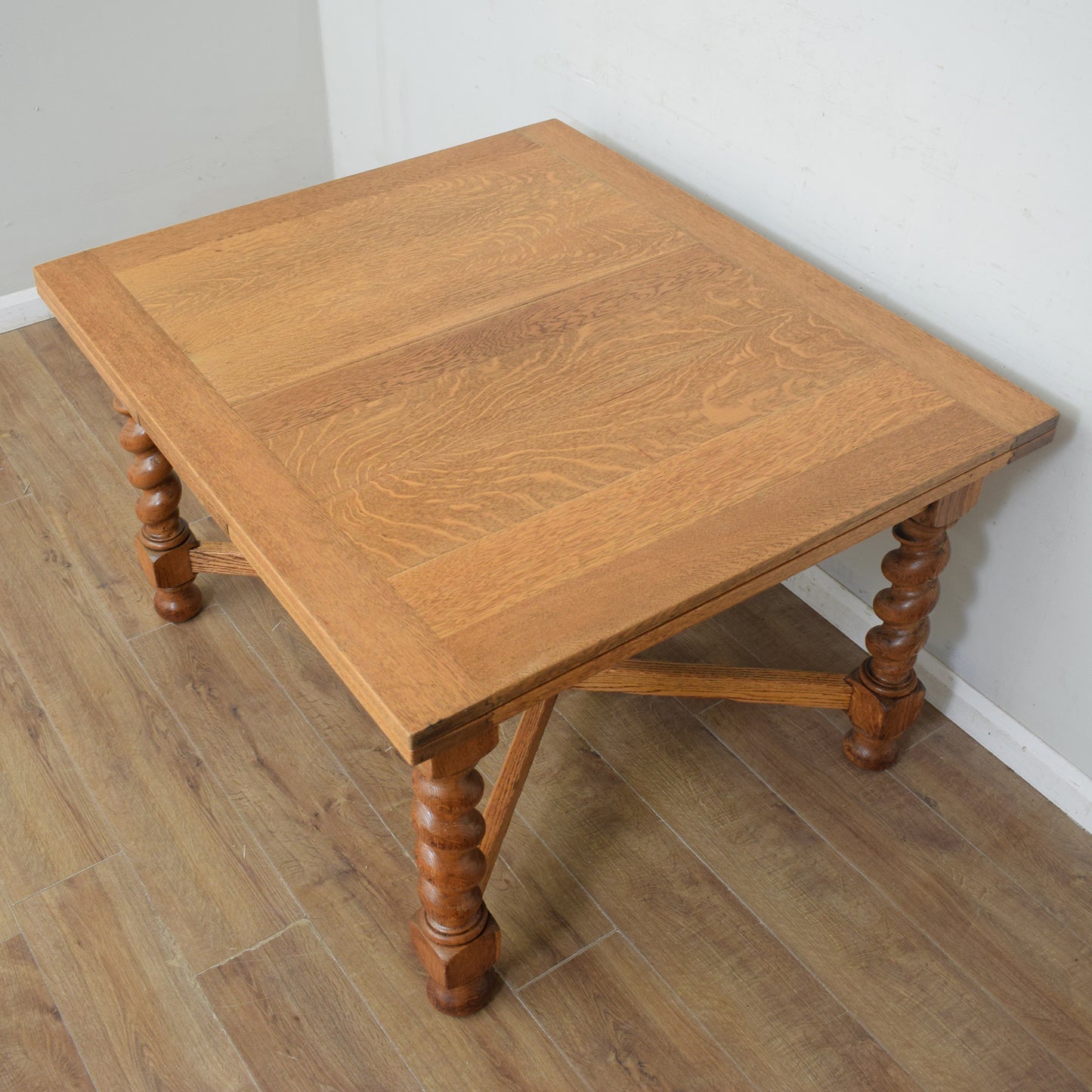 Barley-Twist Draw Leaf Table & 4 Chairs