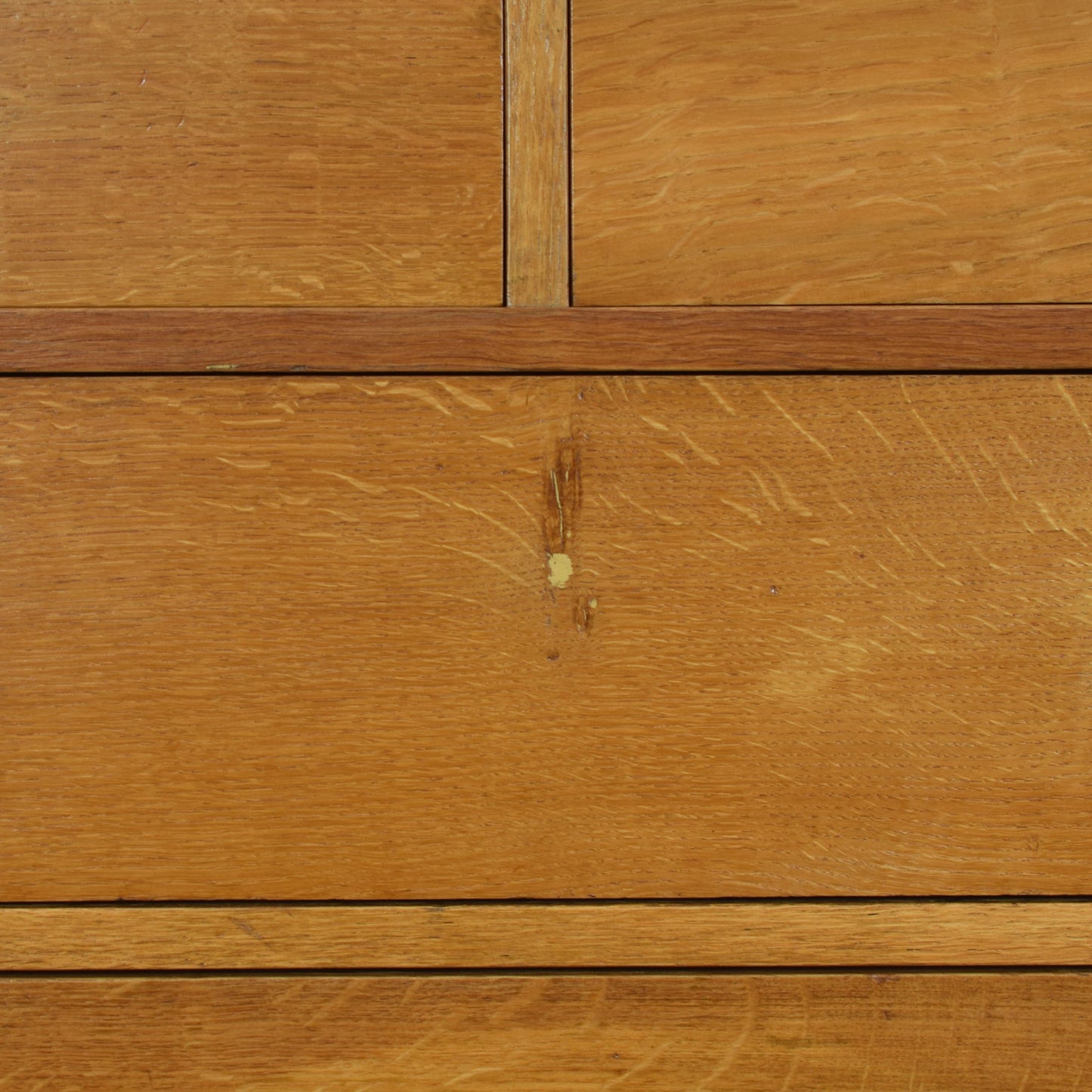 Oak Chest Of Drawers