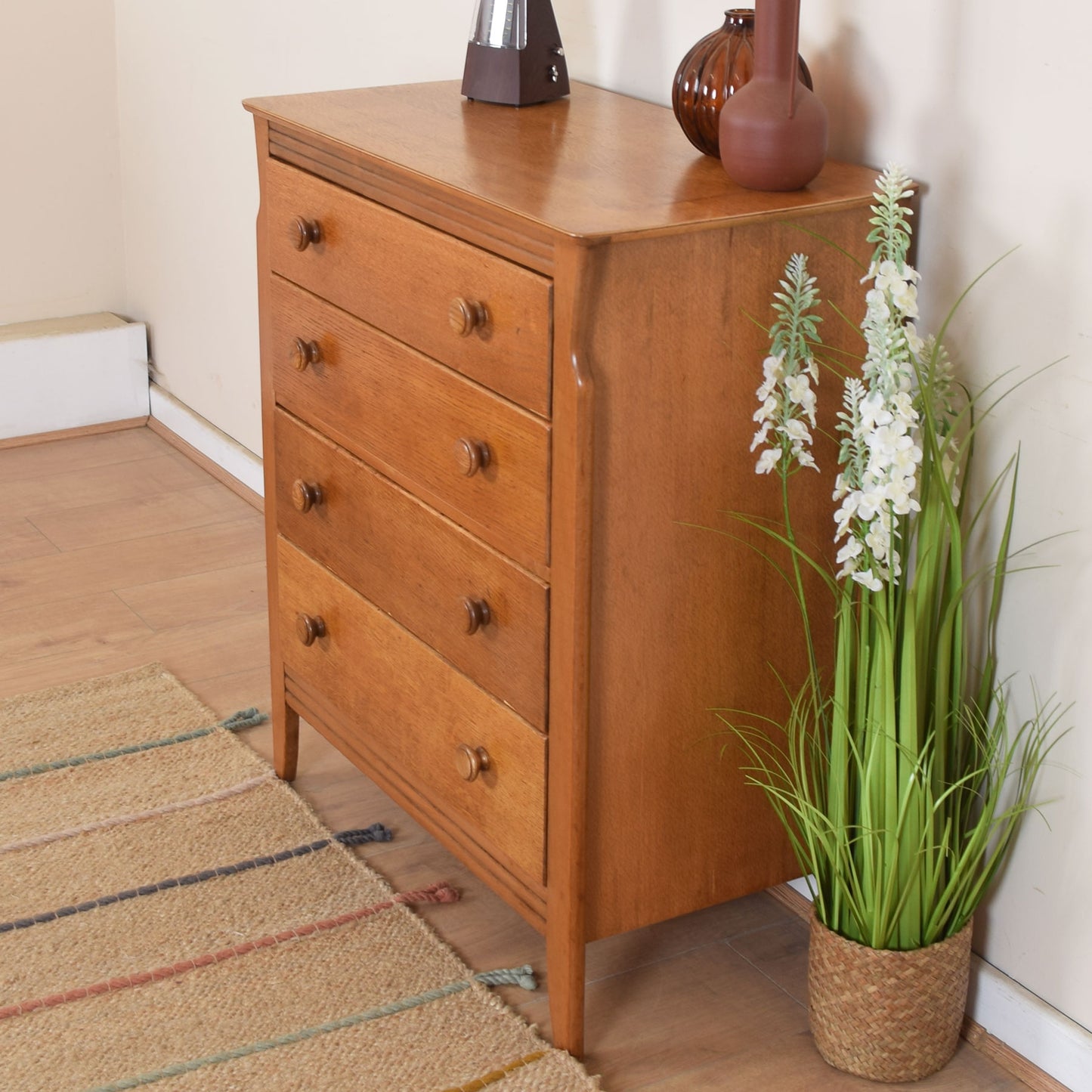 Oak Chest of Drawers