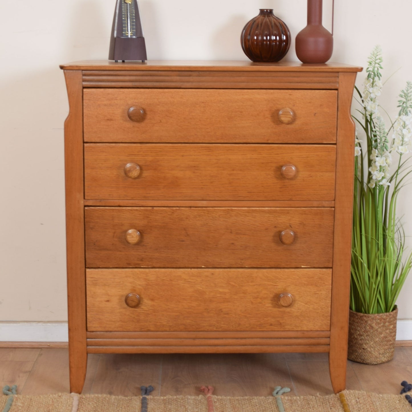 Oak Chest of Drawers