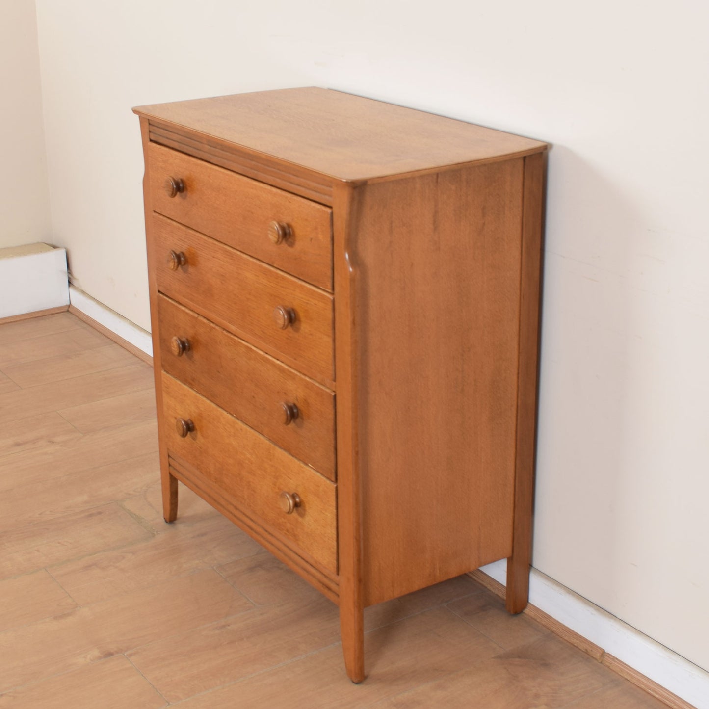 Oak Chest of Drawers