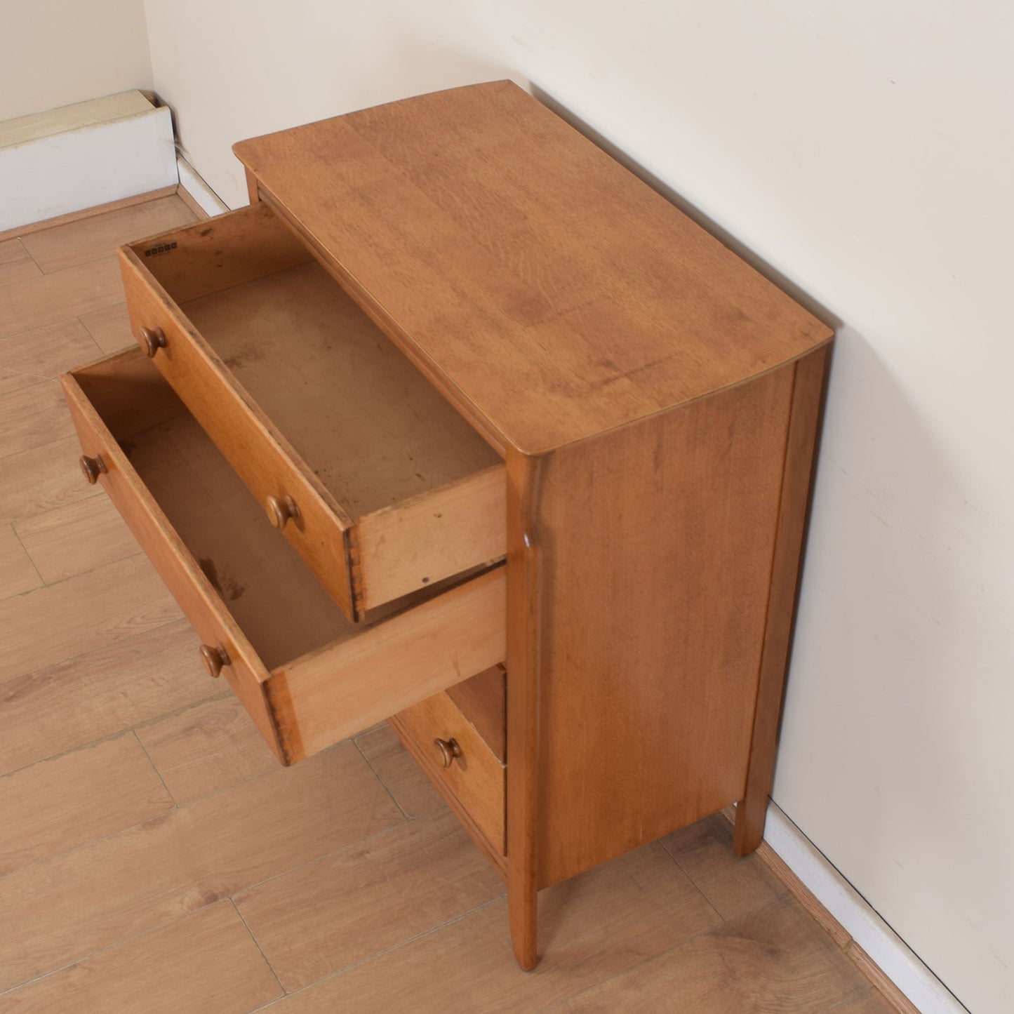 Oak Chest of Drawers