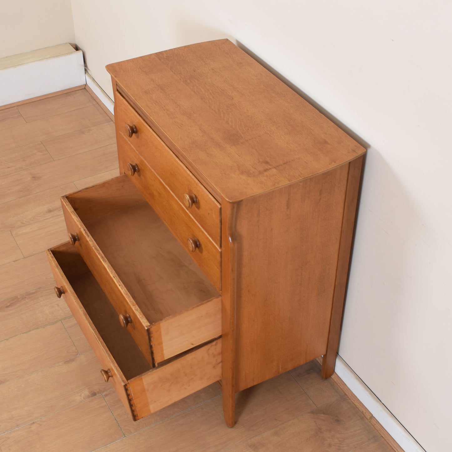 Oak Chest of Drawers