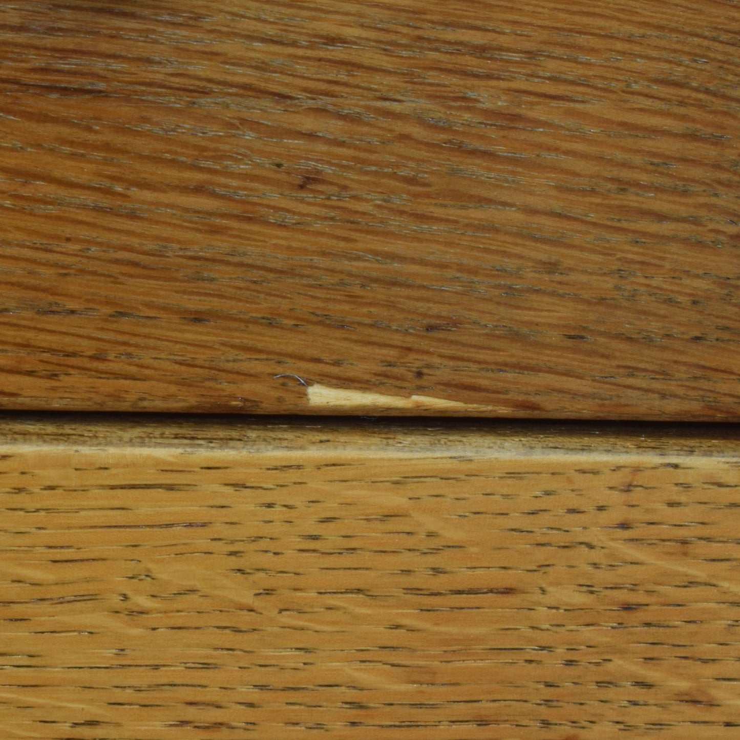 Oak Chest of Drawers
