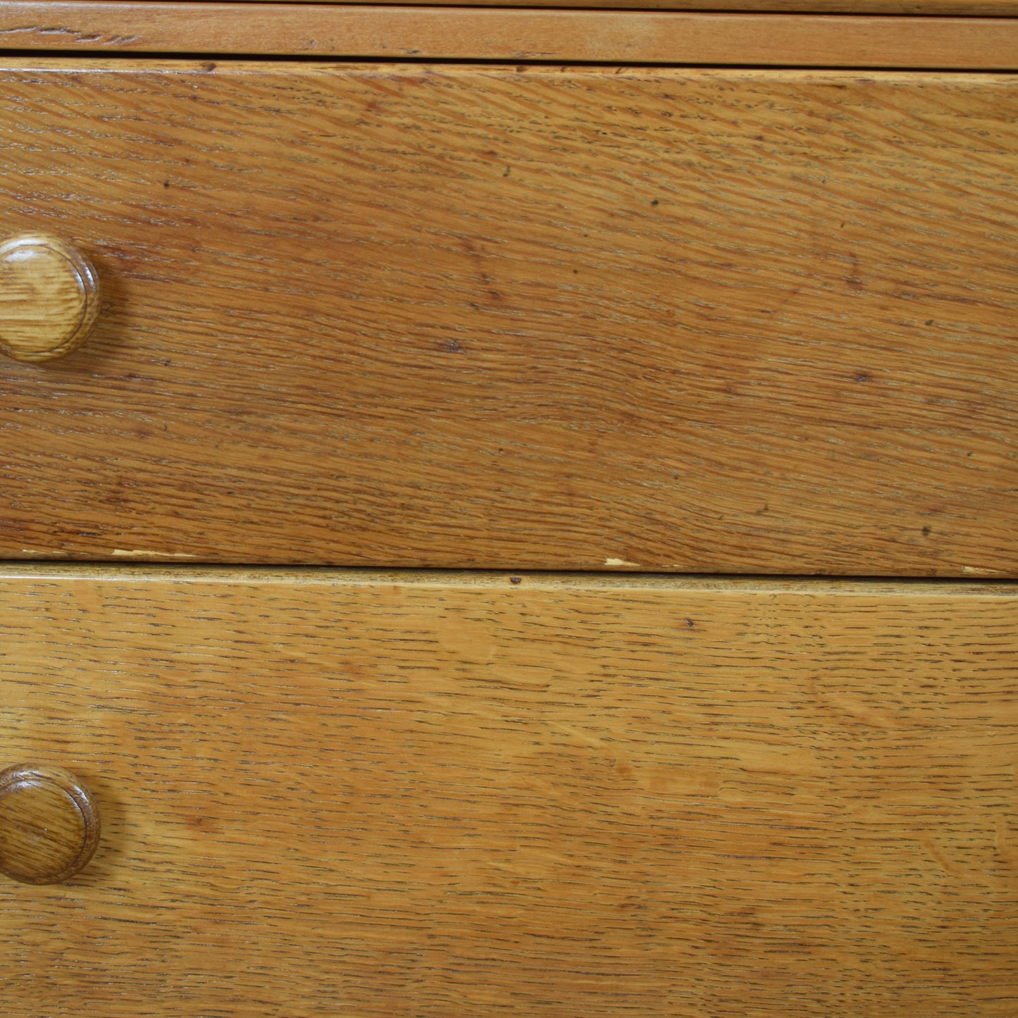 Oak Chest of Drawers