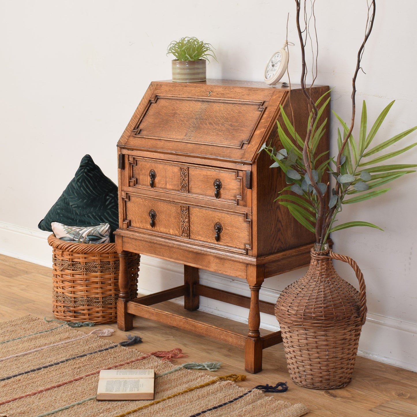 Oak Bureau
