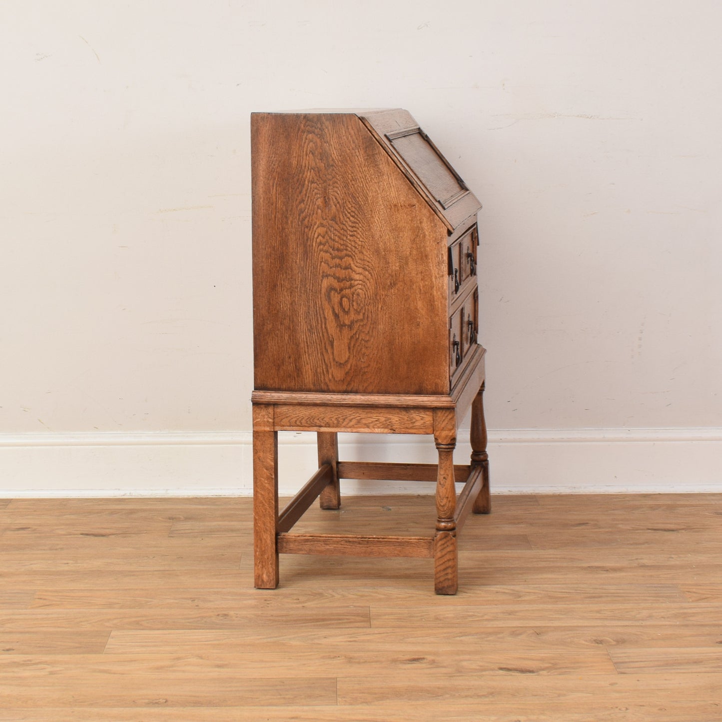 Oak Bureau
