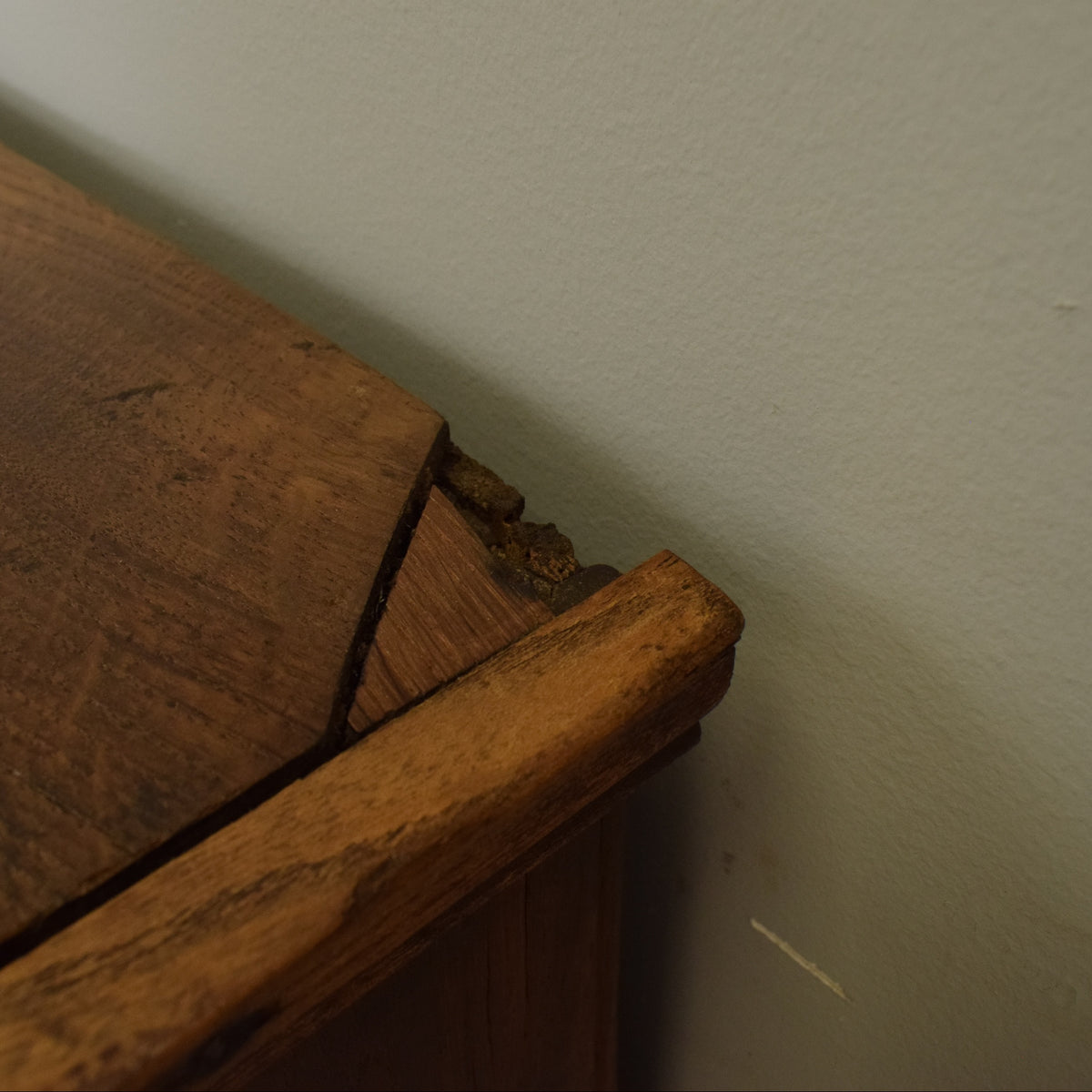 Antique Chest of Drawers