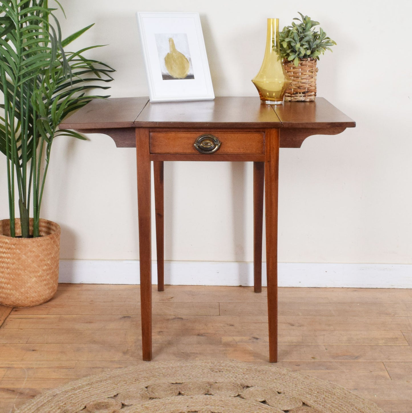 Drop Leaf Occasional Table