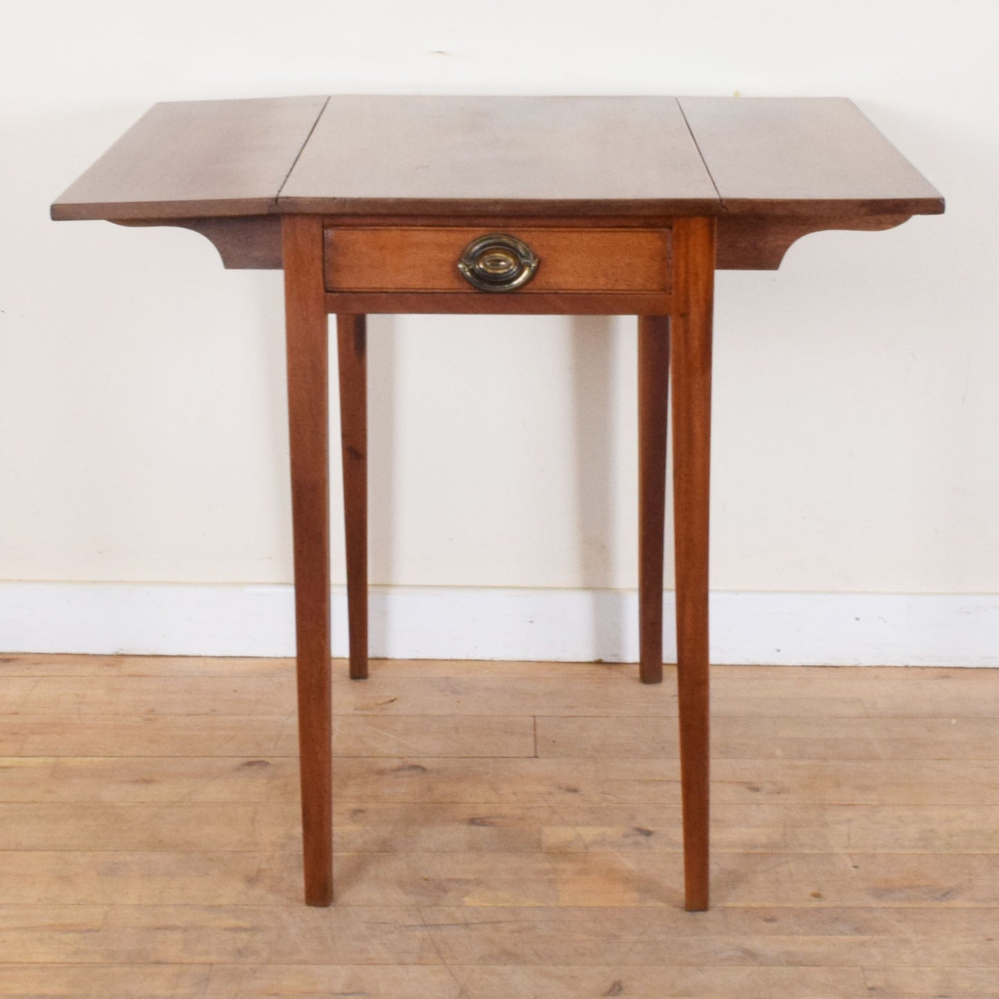 Drop Leaf Occasional Table