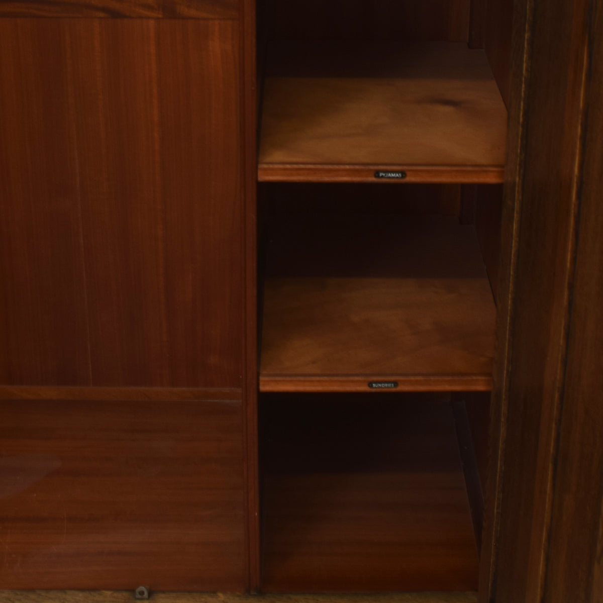 Crown Linenfold Single Wardrobe