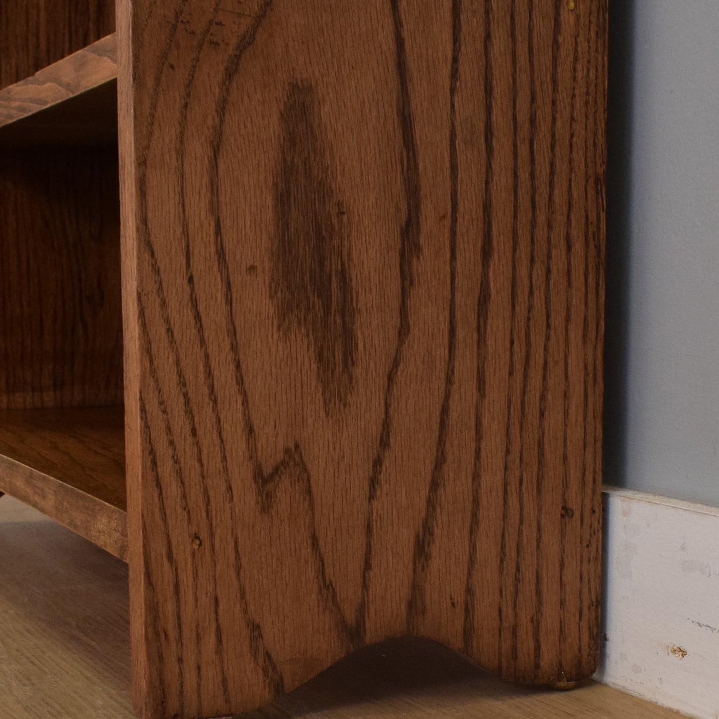 Slim Oak Bureau