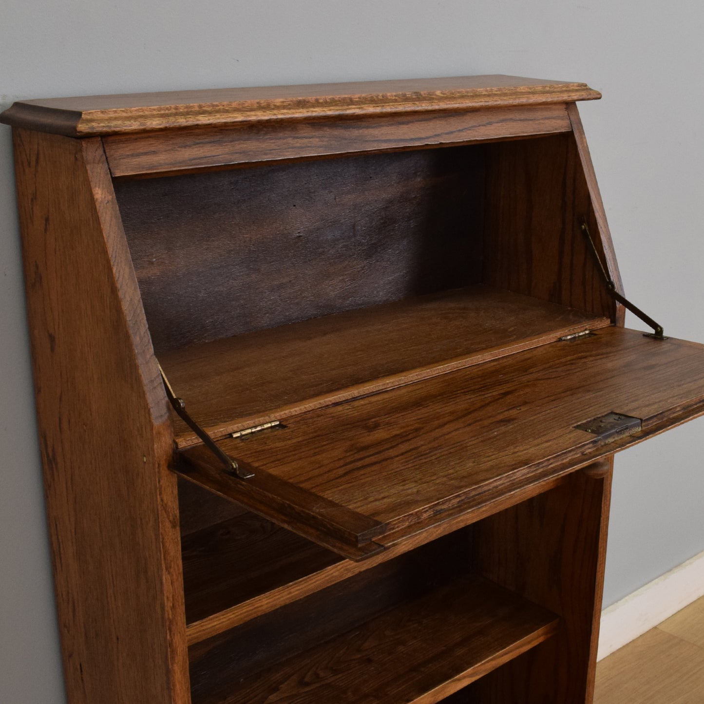 Slim Oak Bureau