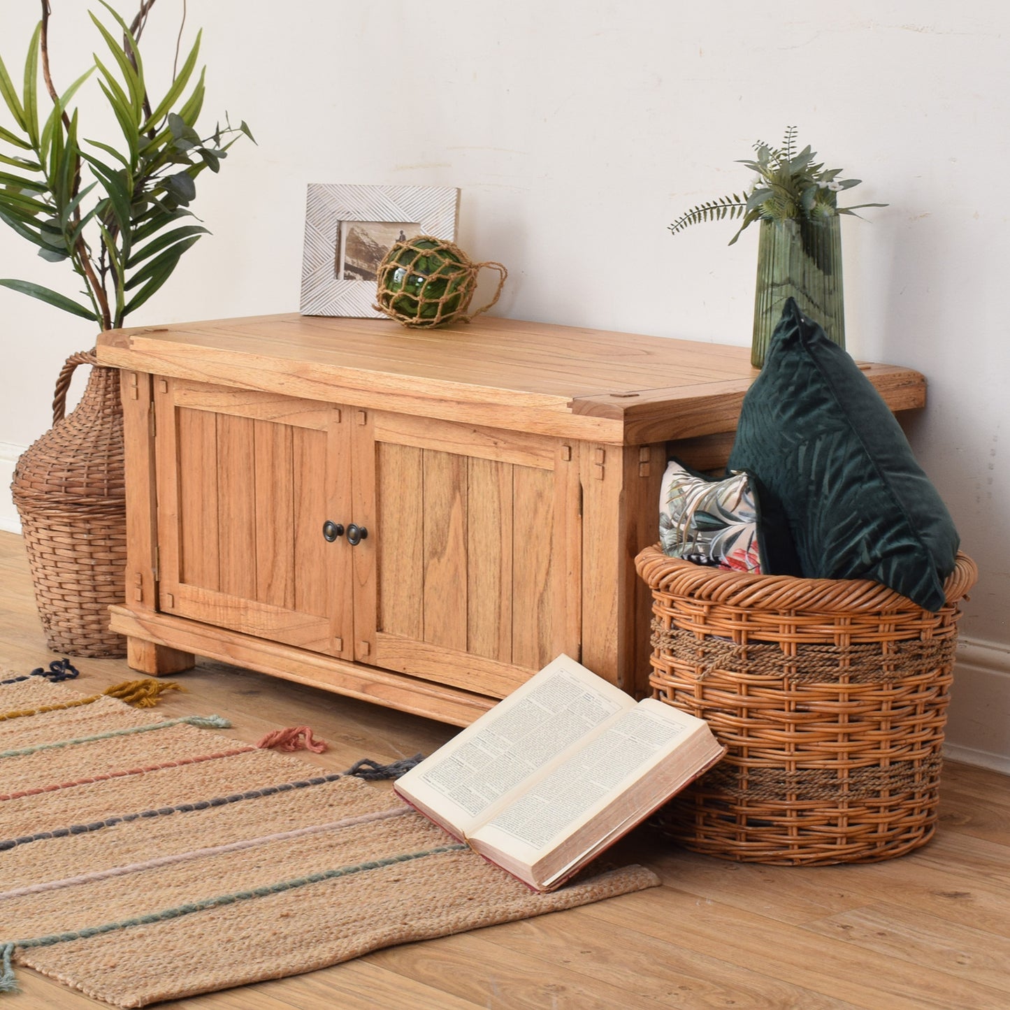 Oak TV Cabinet