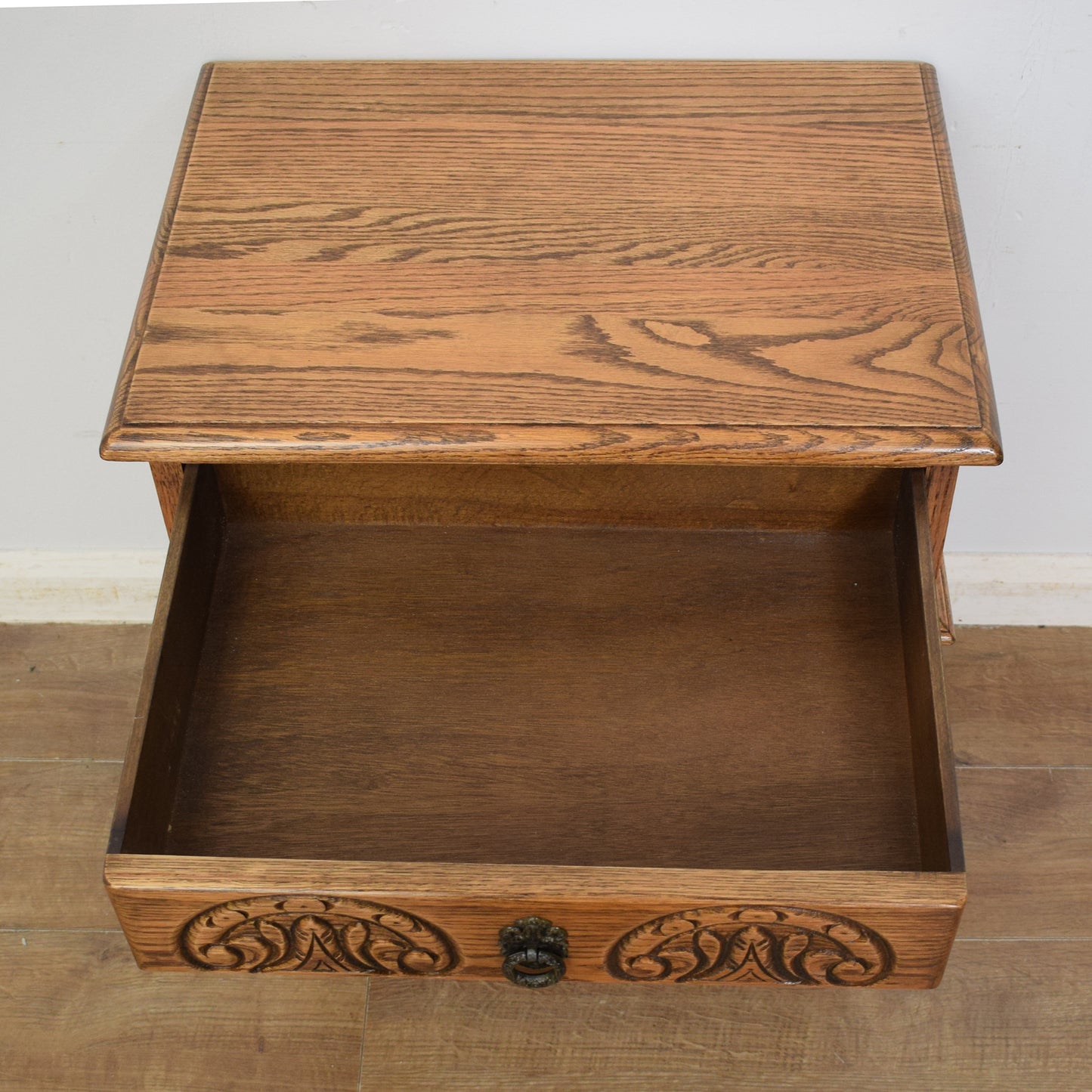 Old Charm Hall Table