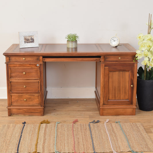 Pedestal Desk