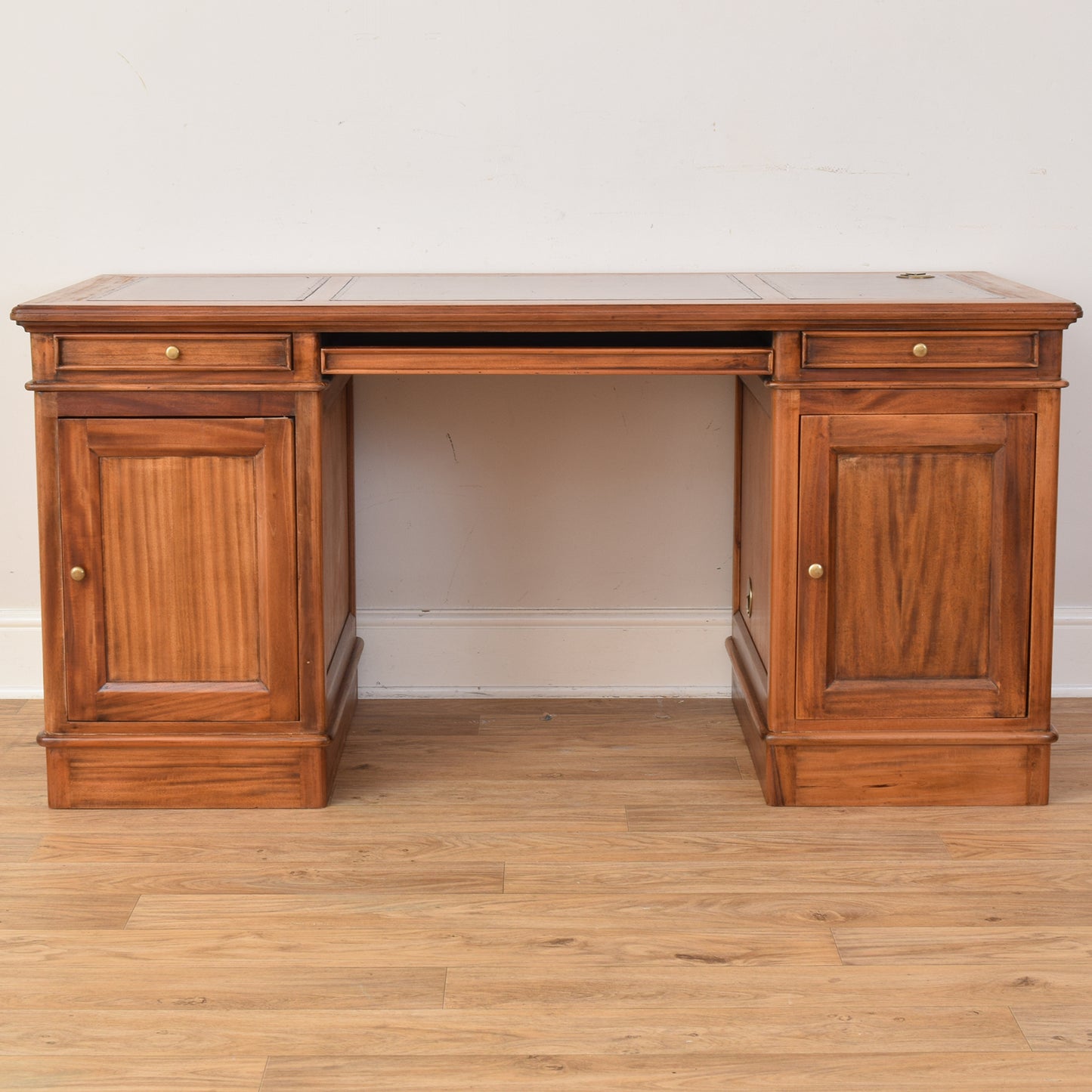 Pedestal Desk