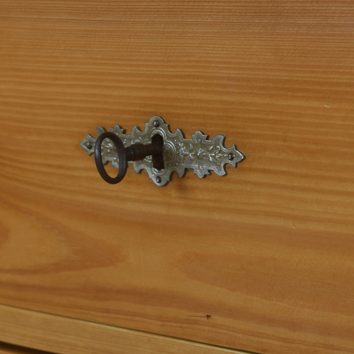 Large Pine Chest Of Drawers