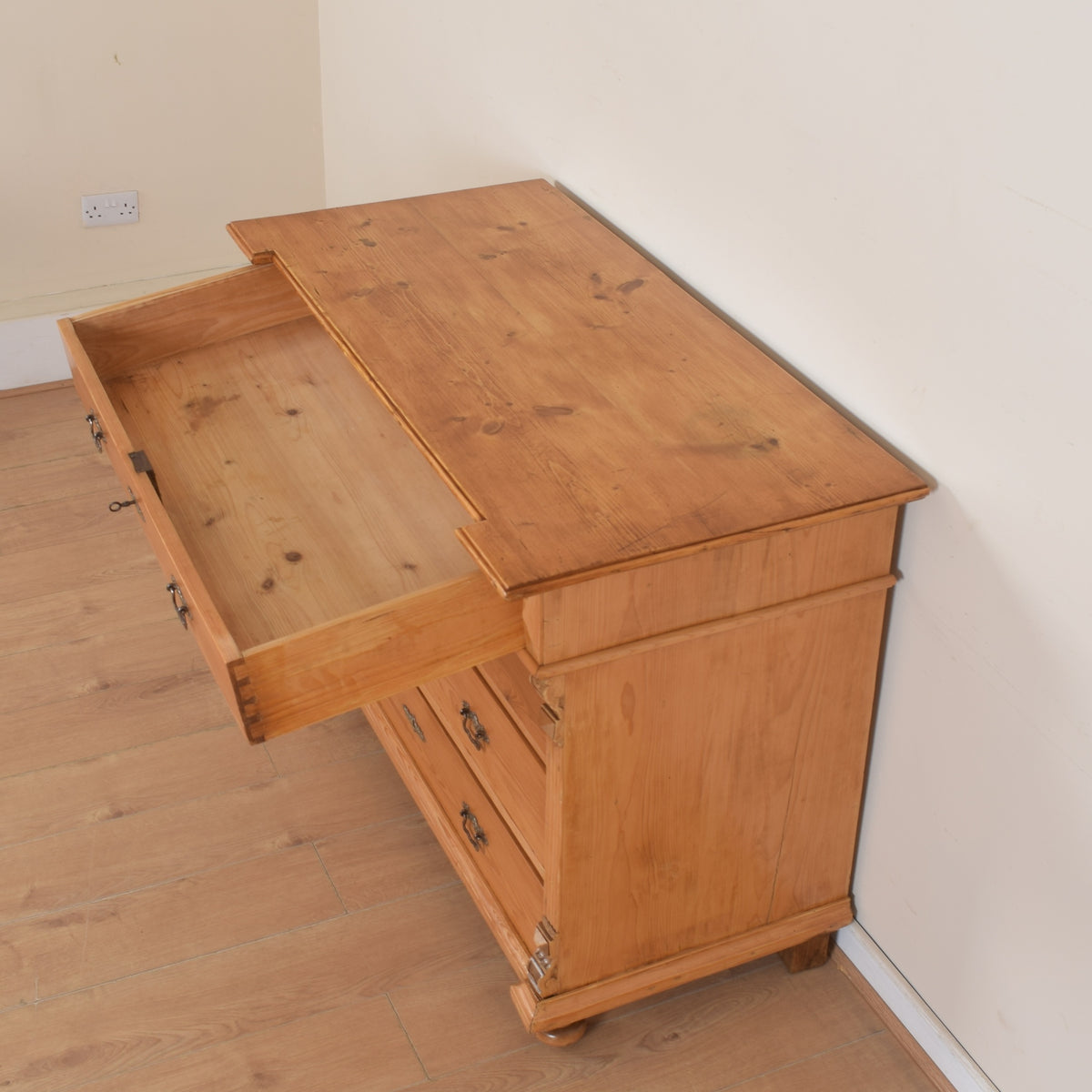 Large Pine Chest Of Drawers