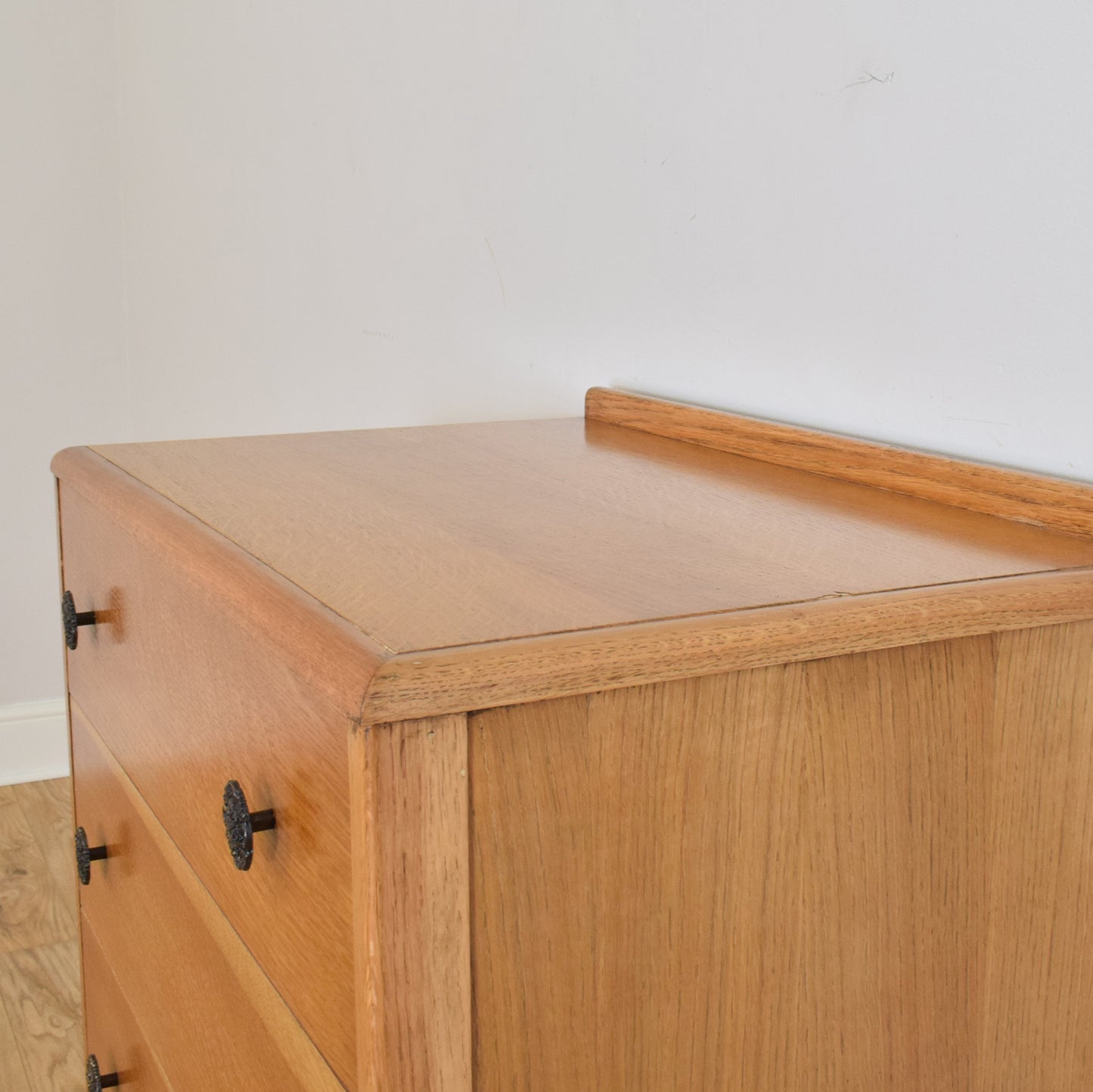 Oak Veneer Chest Of Drawers