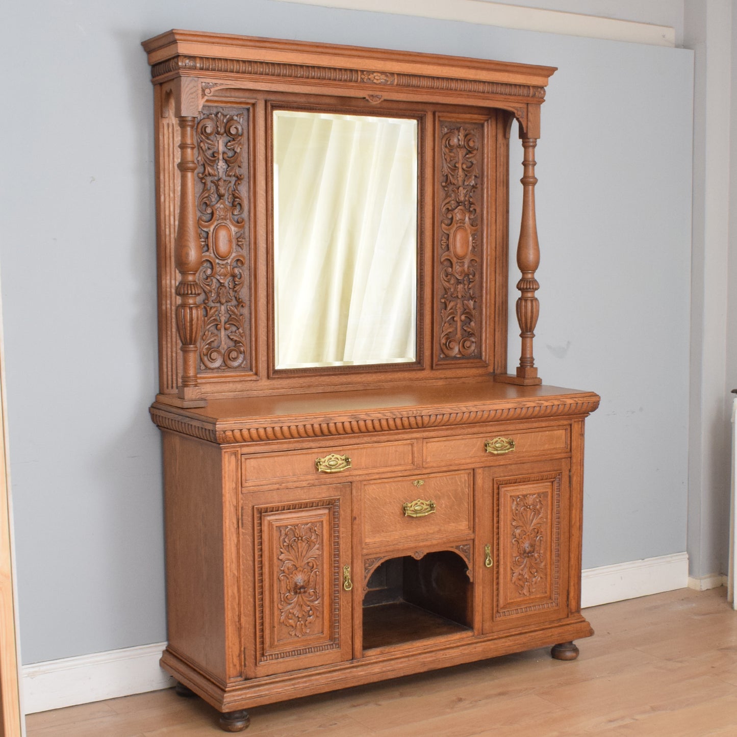 Large Oak Mirrored Sideboard