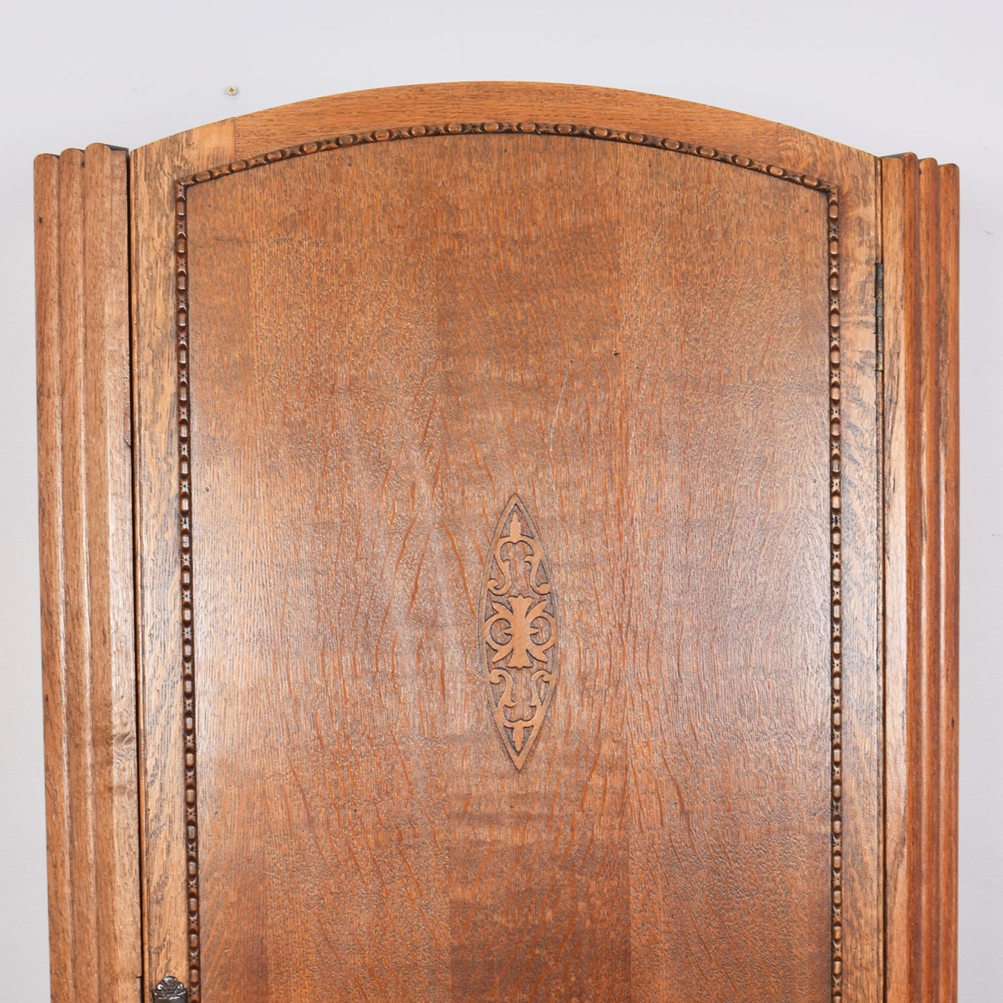 Oak Hallrobe