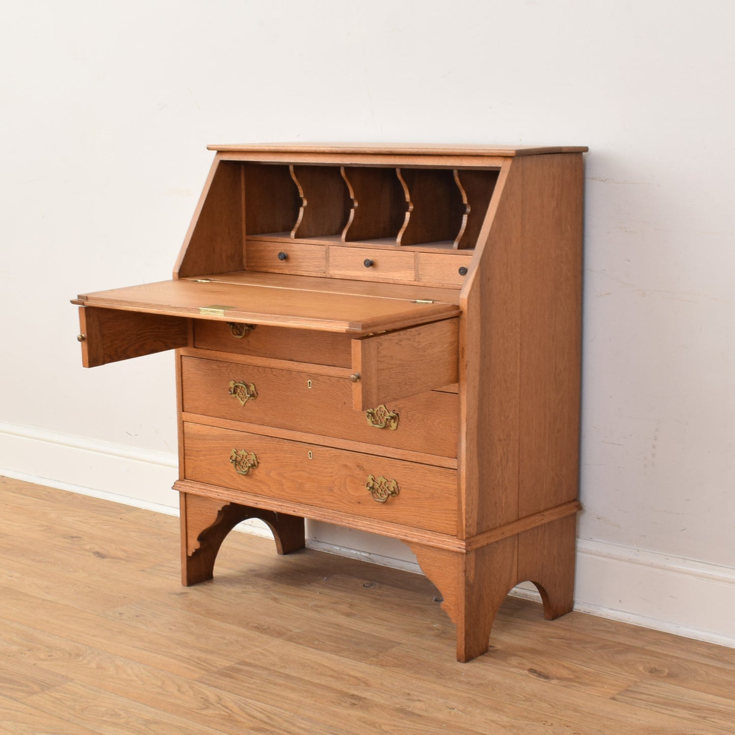 Oak Bureau