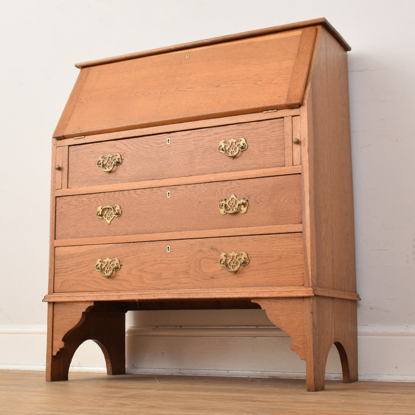Oak Bureau