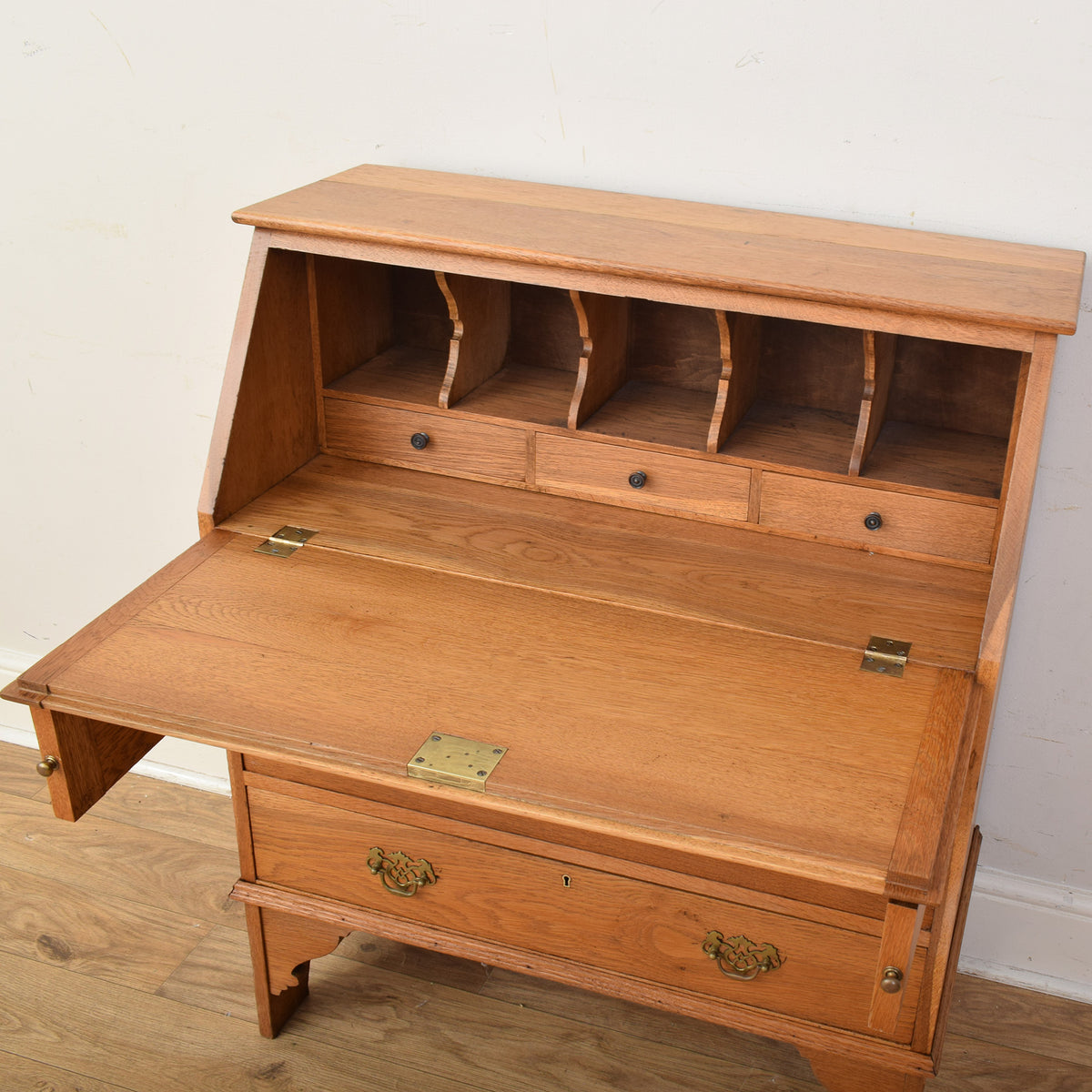 Oak Bureau