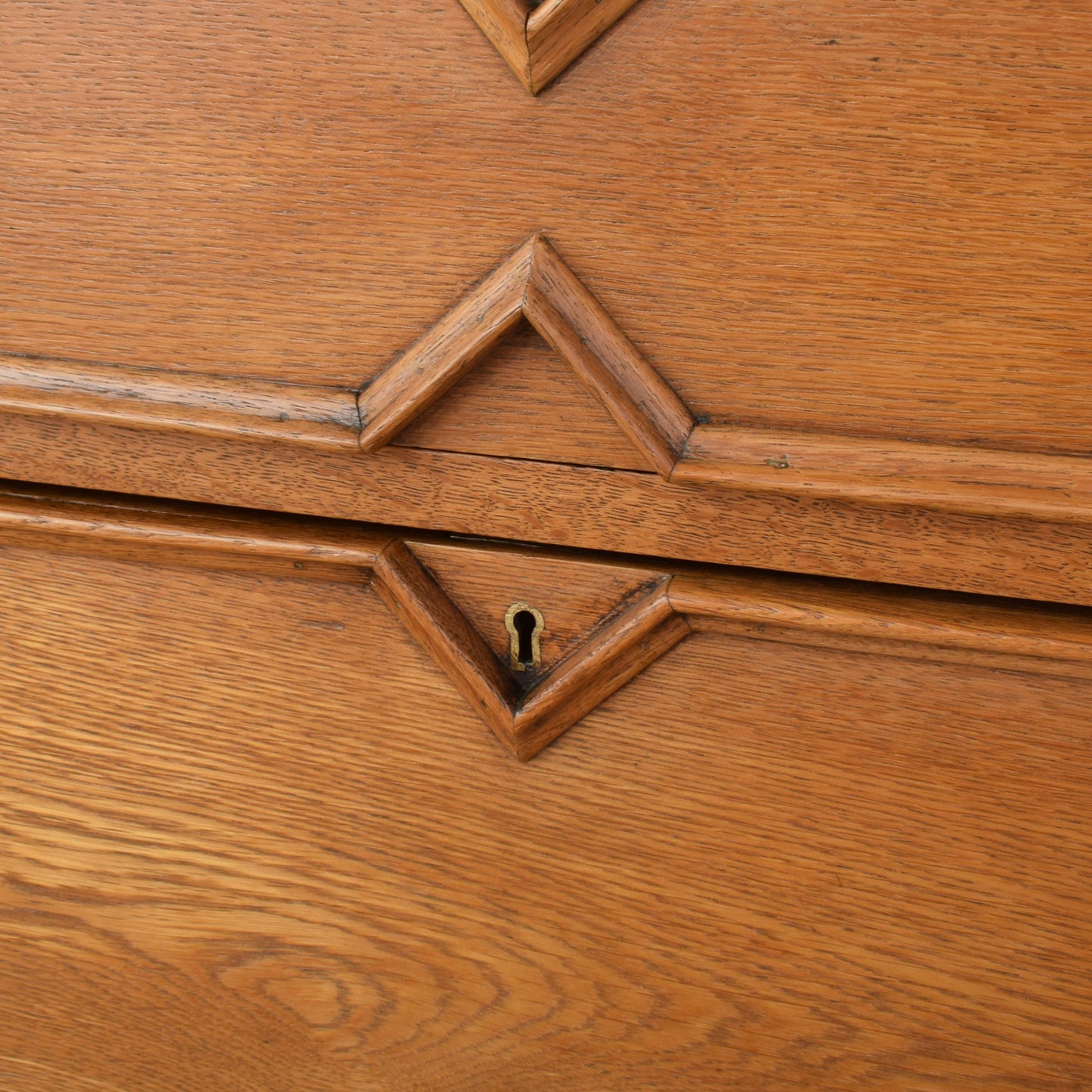 Oak Chest Of Drawers