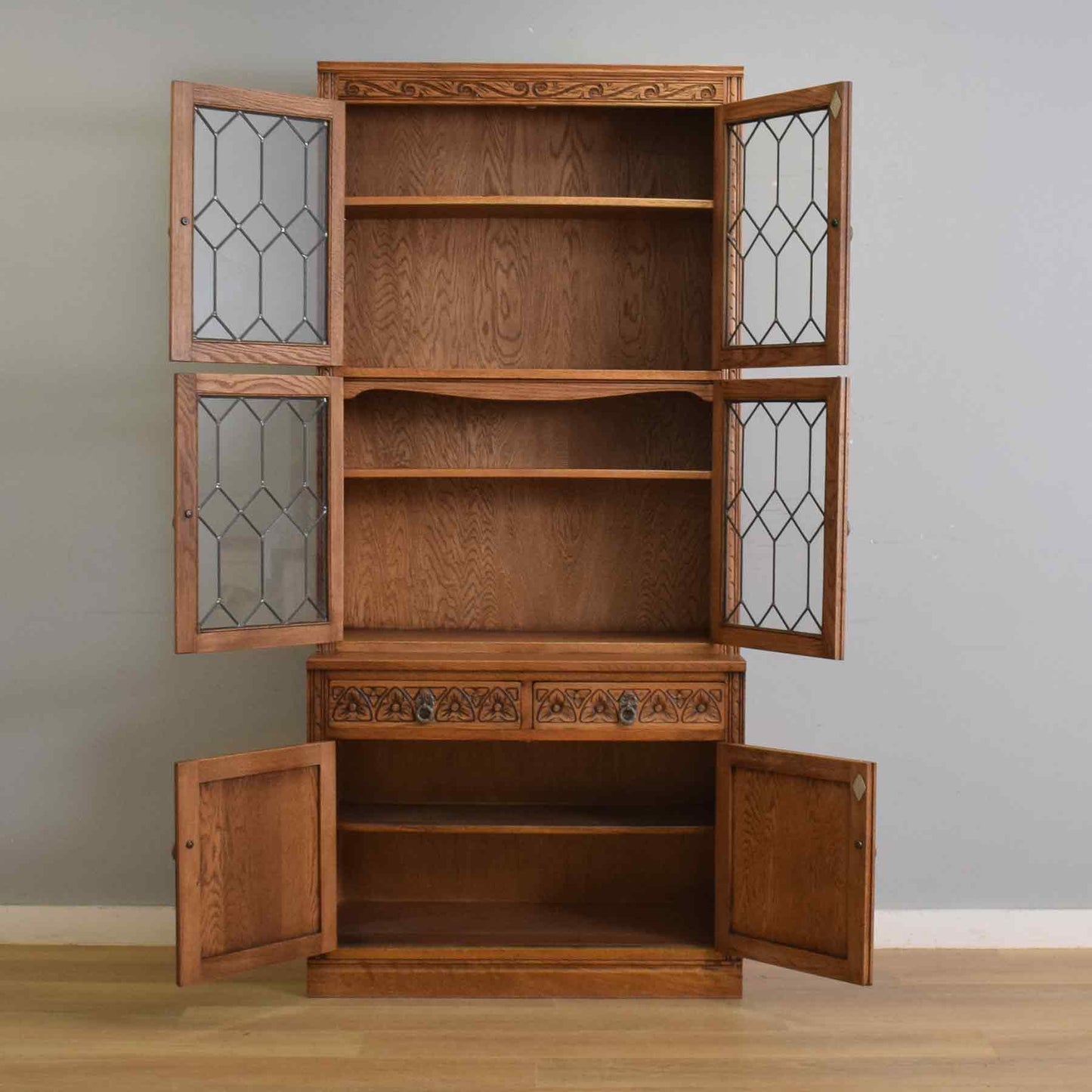 'Old Charm' Display Dresser