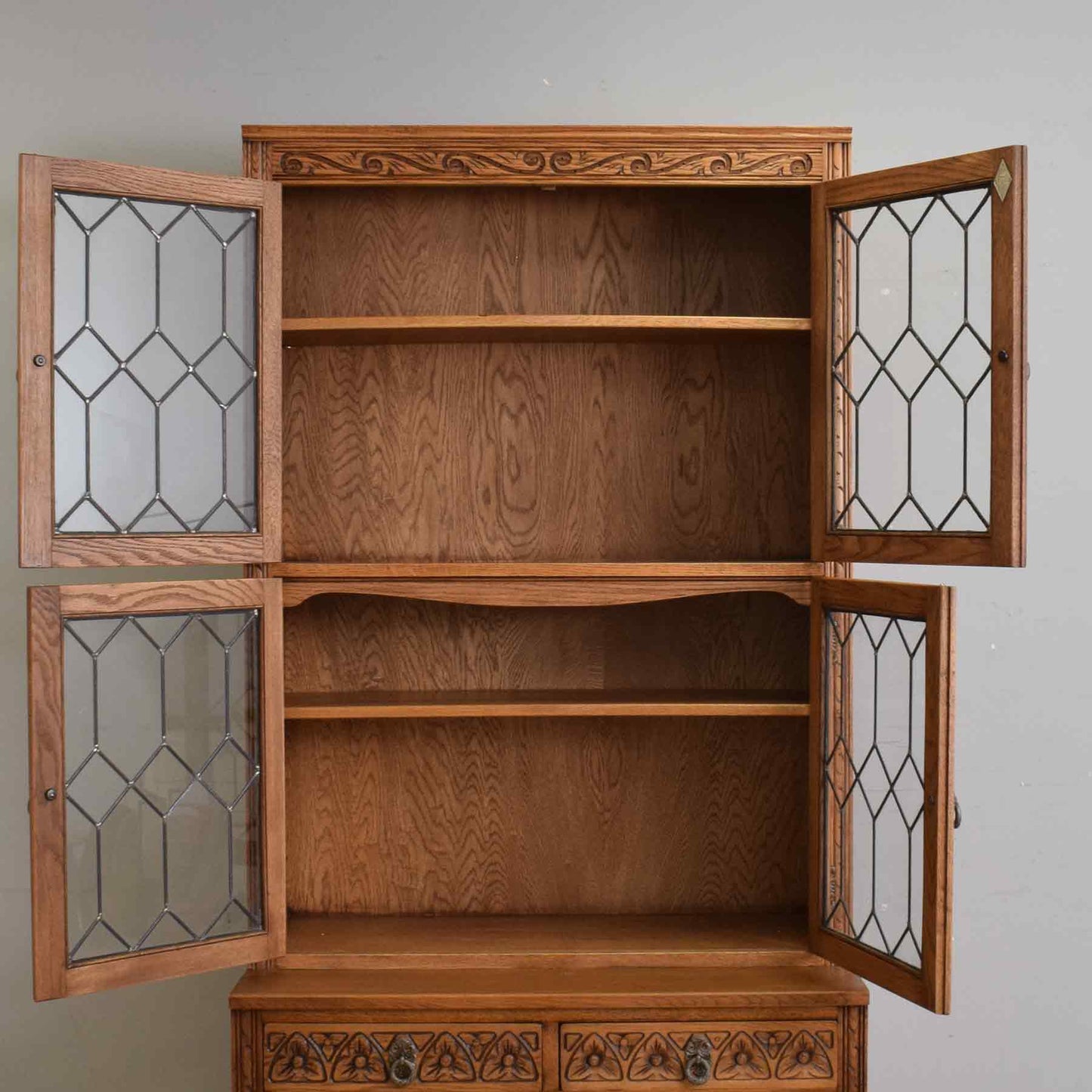 'Old Charm' Display Dresser