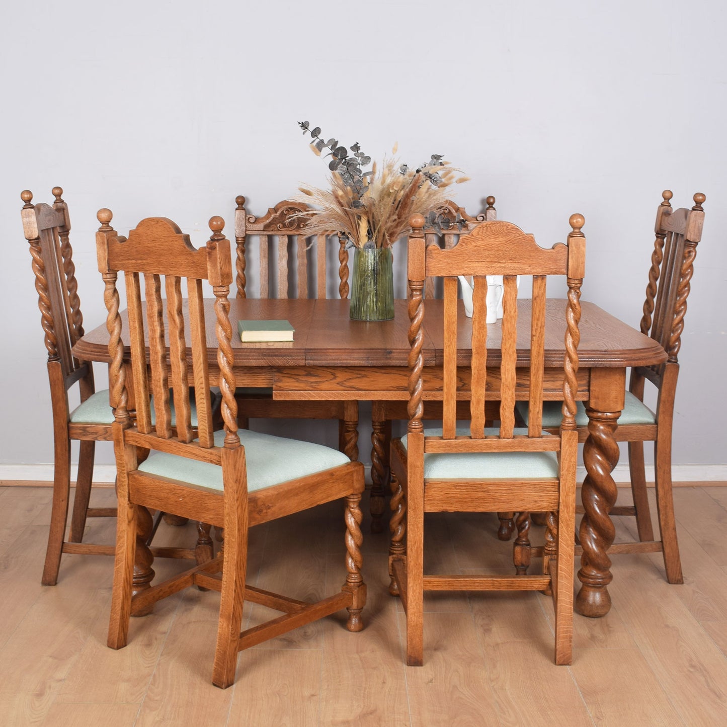 Extending Dining Table with 6 Chairs