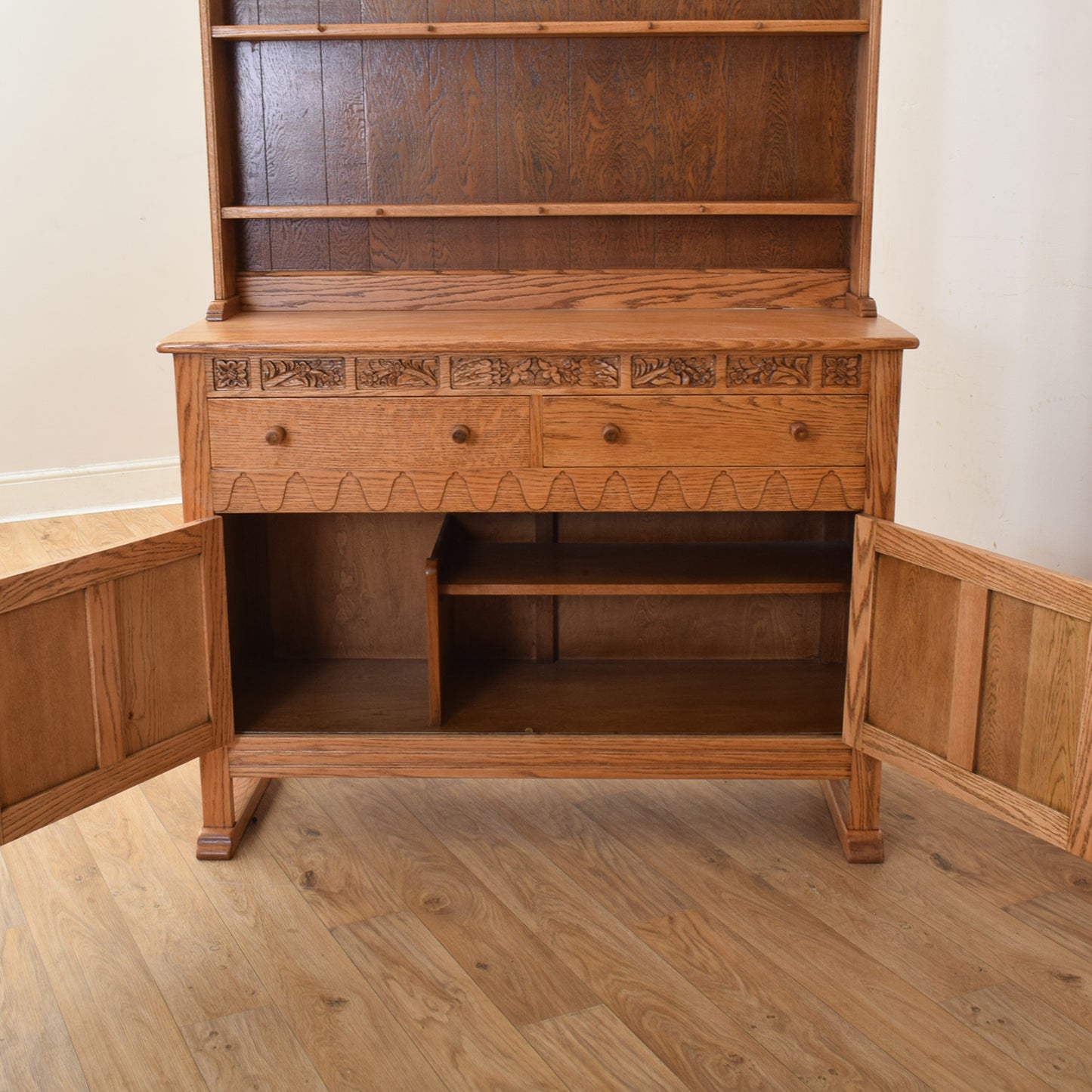 Webber Dresser