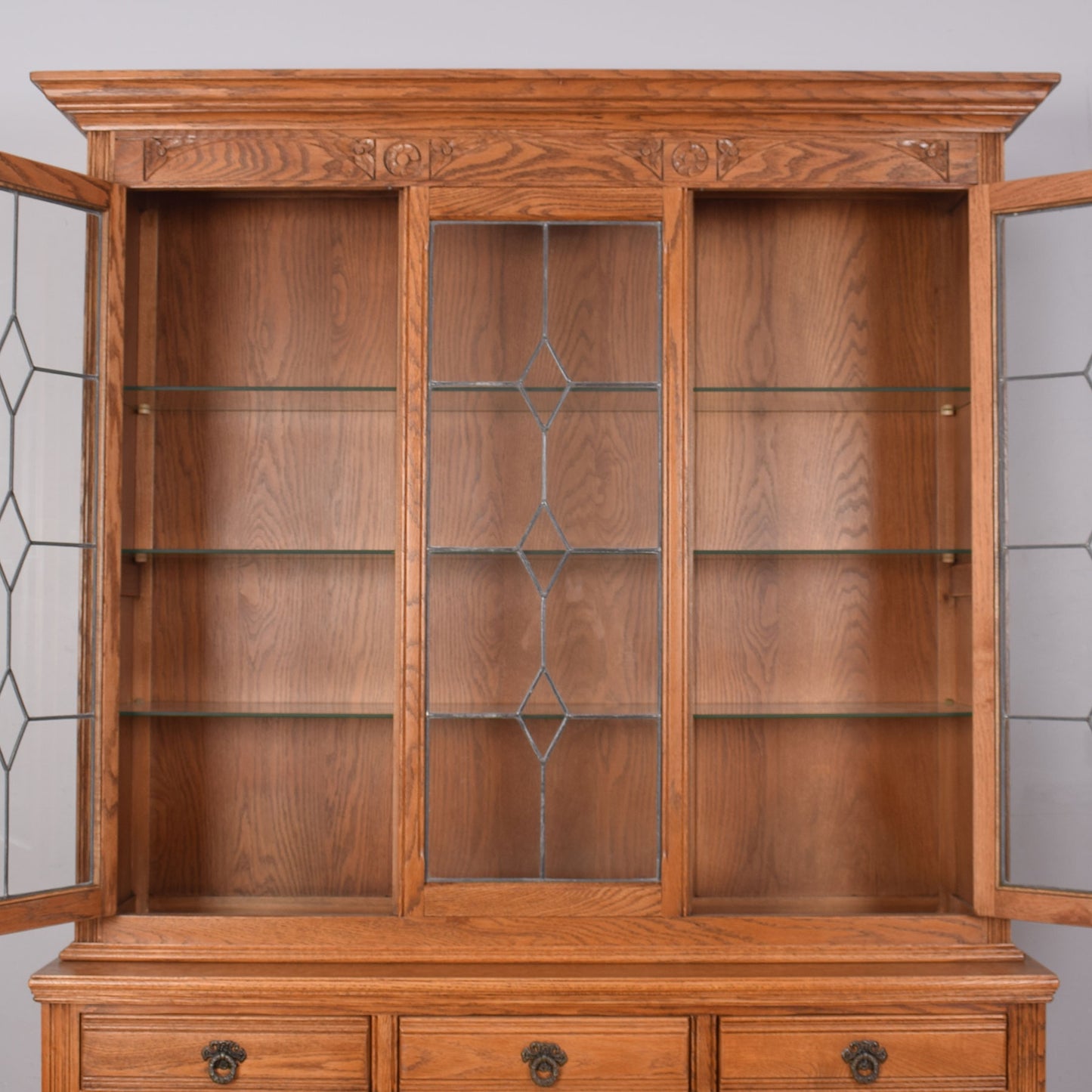 Old Charm Glazed Dresser