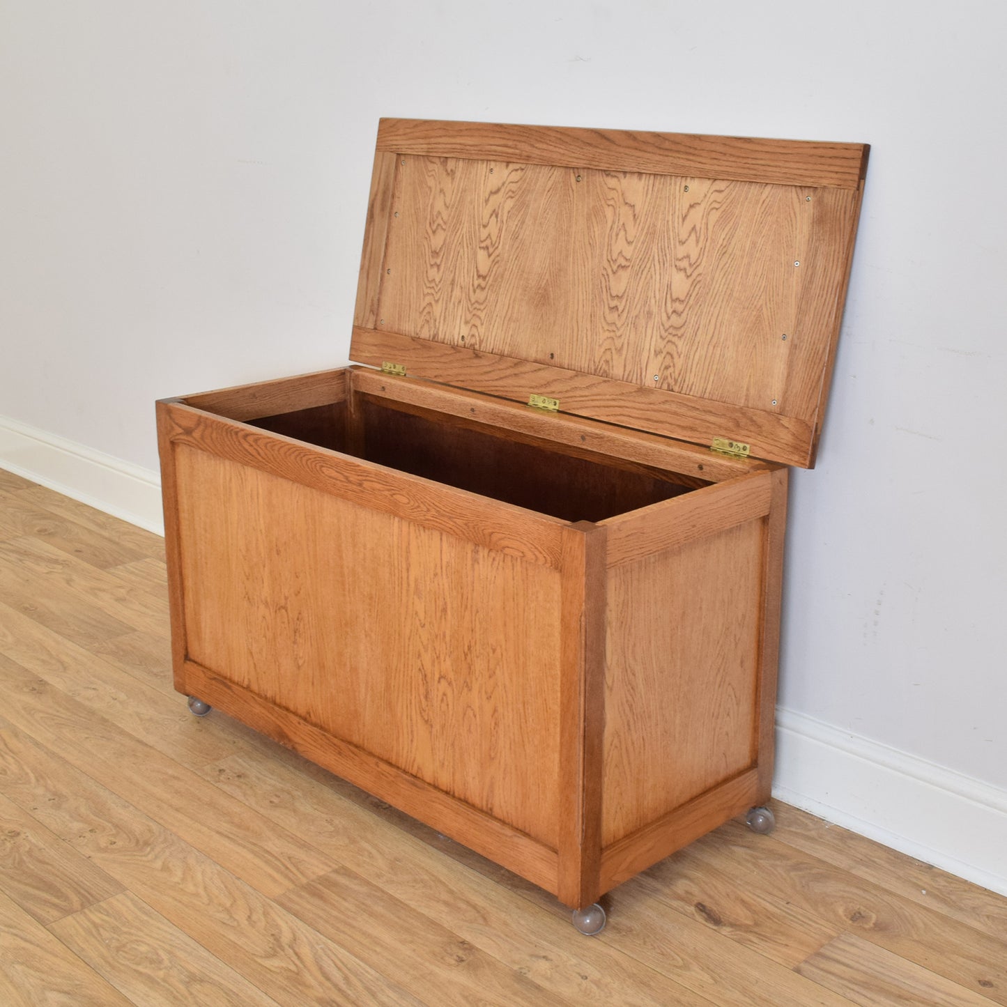 Large Blanket Box