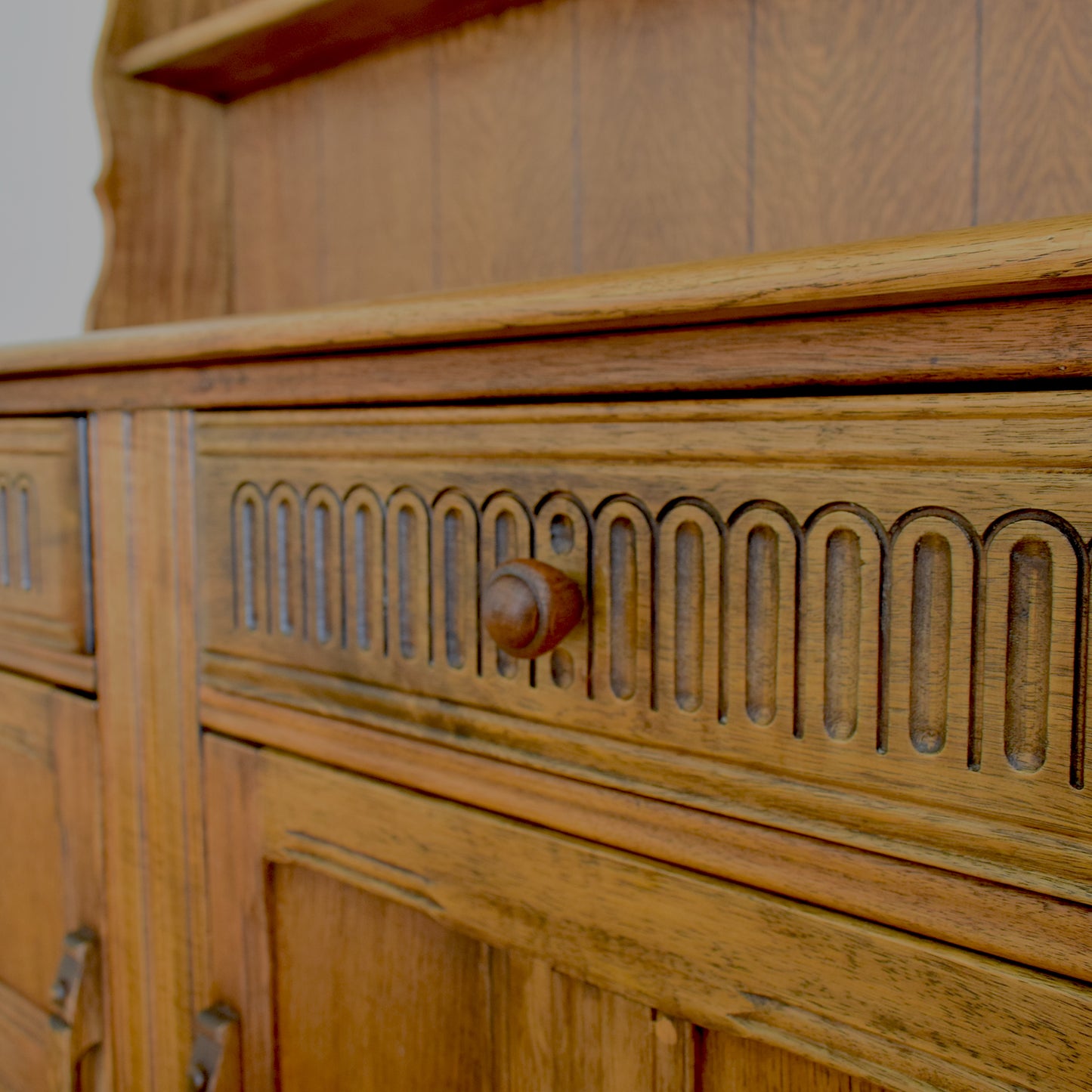 Priory Dresser