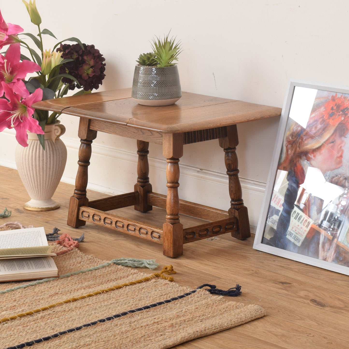 Rotating Drop Leaf Table