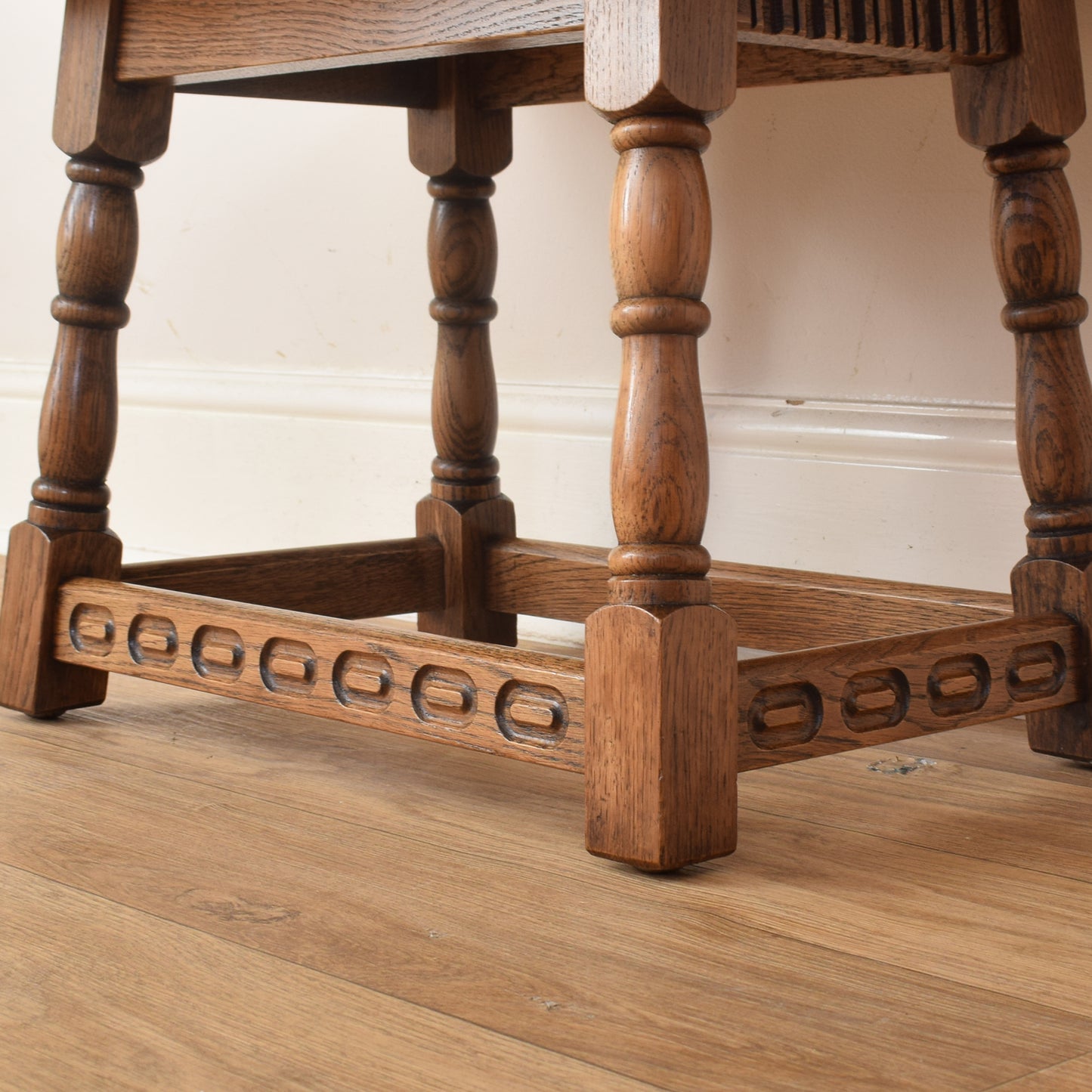 Rotating Drop Leaf Table