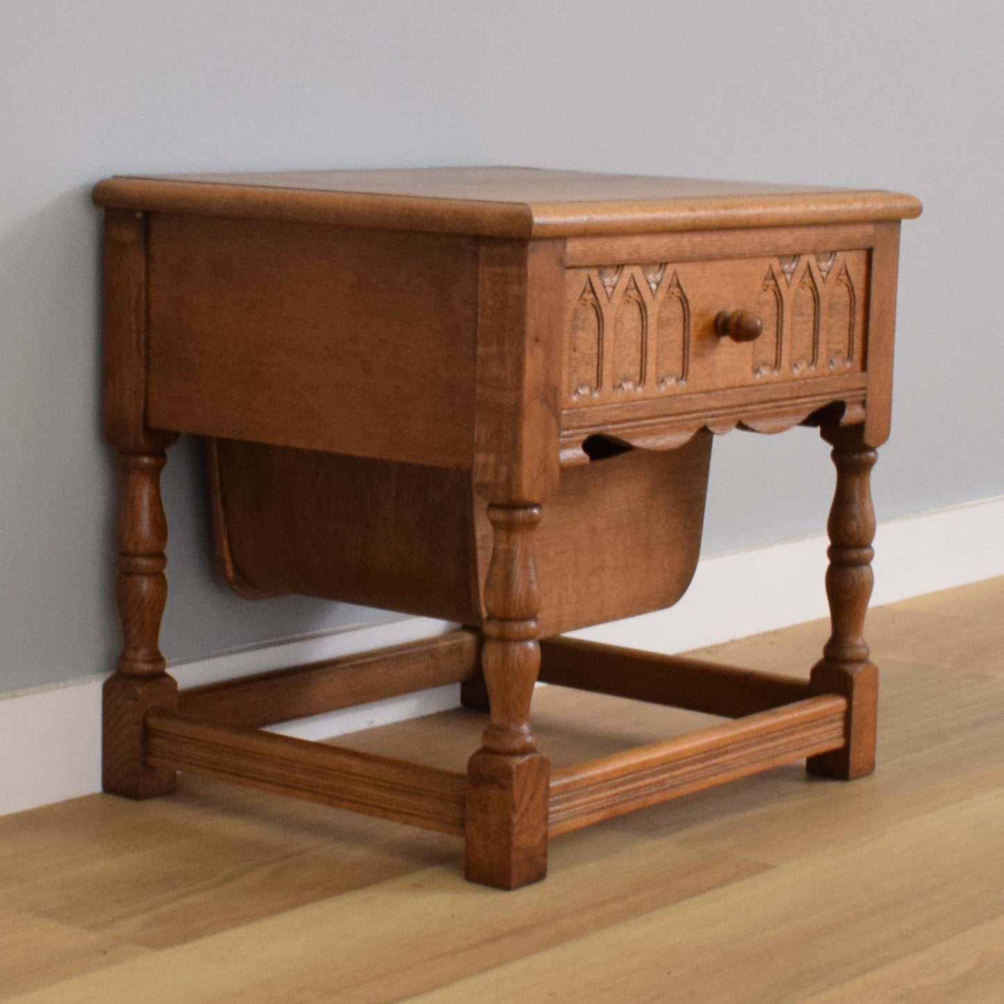 Side Table/Sewing Table