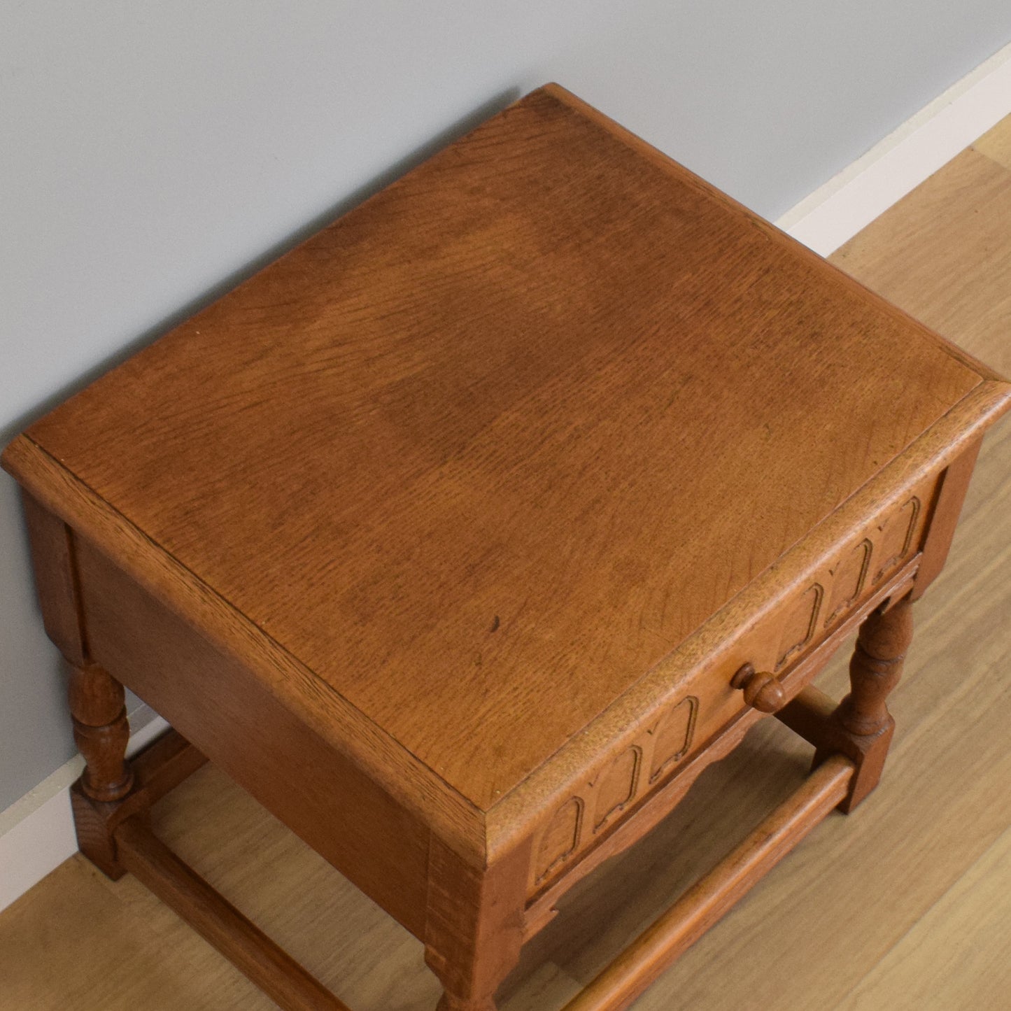 Side Table/Sewing Table