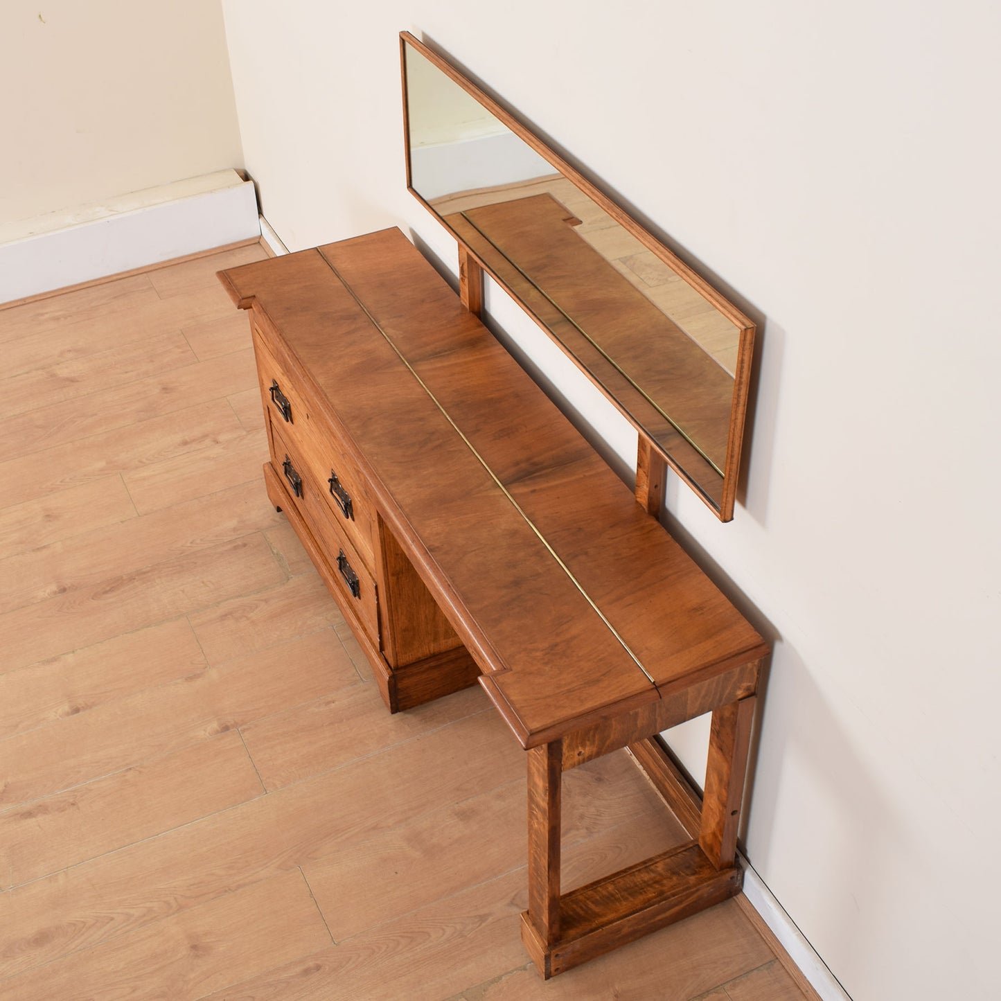 Arts and Crafts Dressing Table.