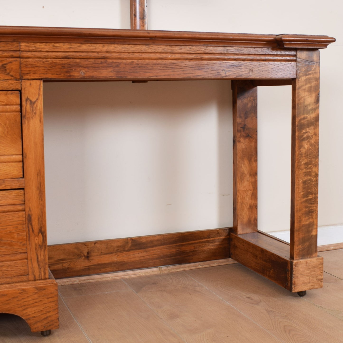 Arts and Crafts Dressing Table.